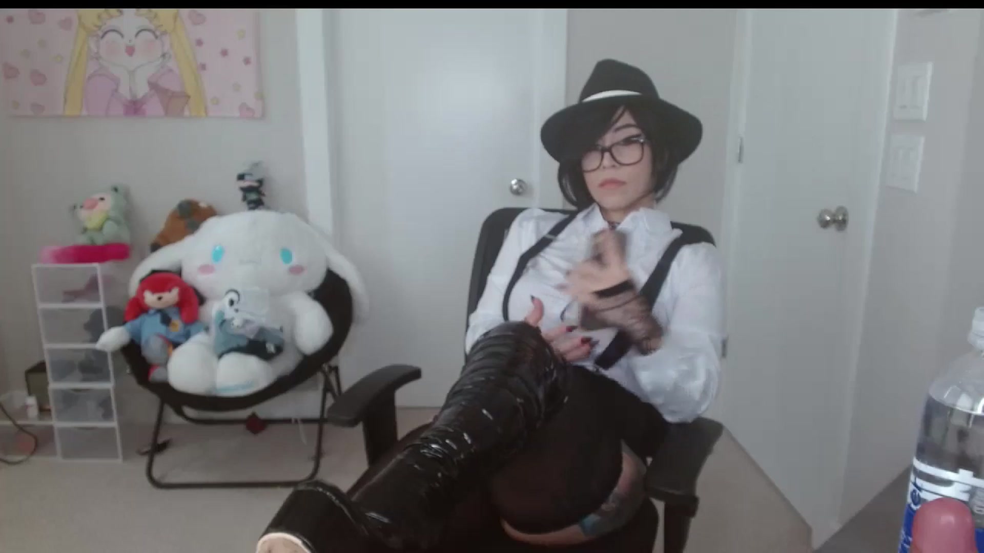 Gallery image thumbnail from Maikuchi's myfreecams stream on, 09/15/2024, 17:54 image 17 of 20