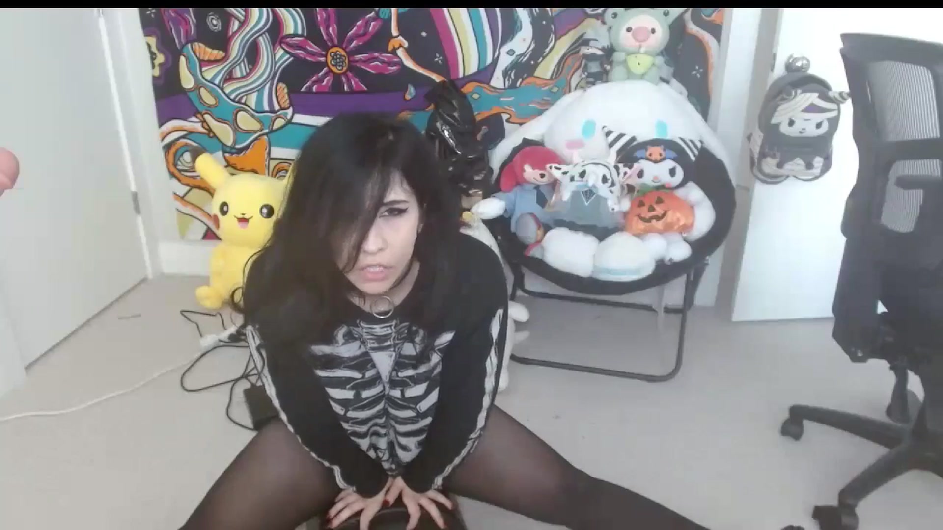 Gallery image thumbnail from Maikuchi's myfreecams stream on, 09/22/2024, 18:48 image 9 of 20