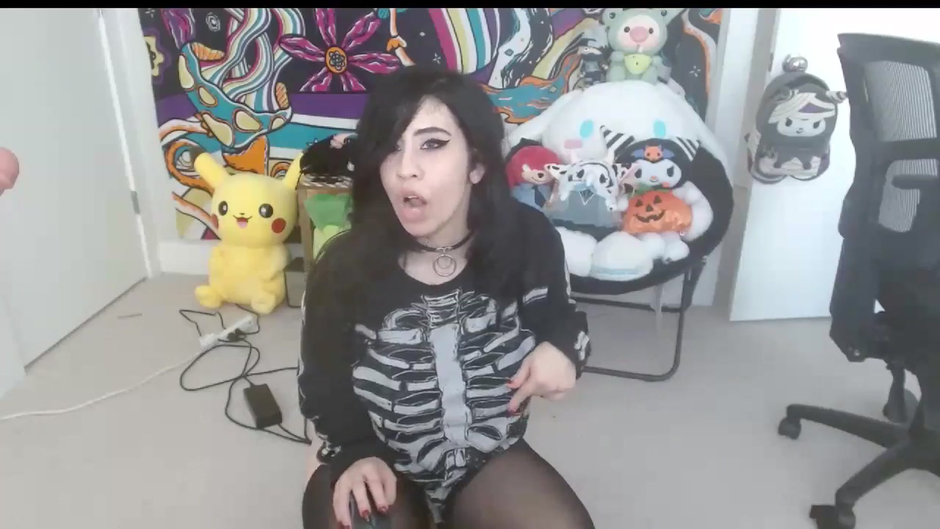Gallery image thumbnail from Maikuchi's myfreecams stream on, 09/22/2024, 18:48 image 17 of 20