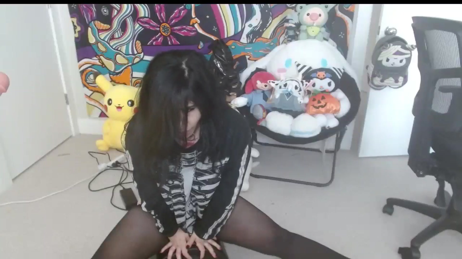 Gallery image thumbnail from Maikuchi's myfreecams stream on, 09/22/2024, 18:48 image 13 of 20
