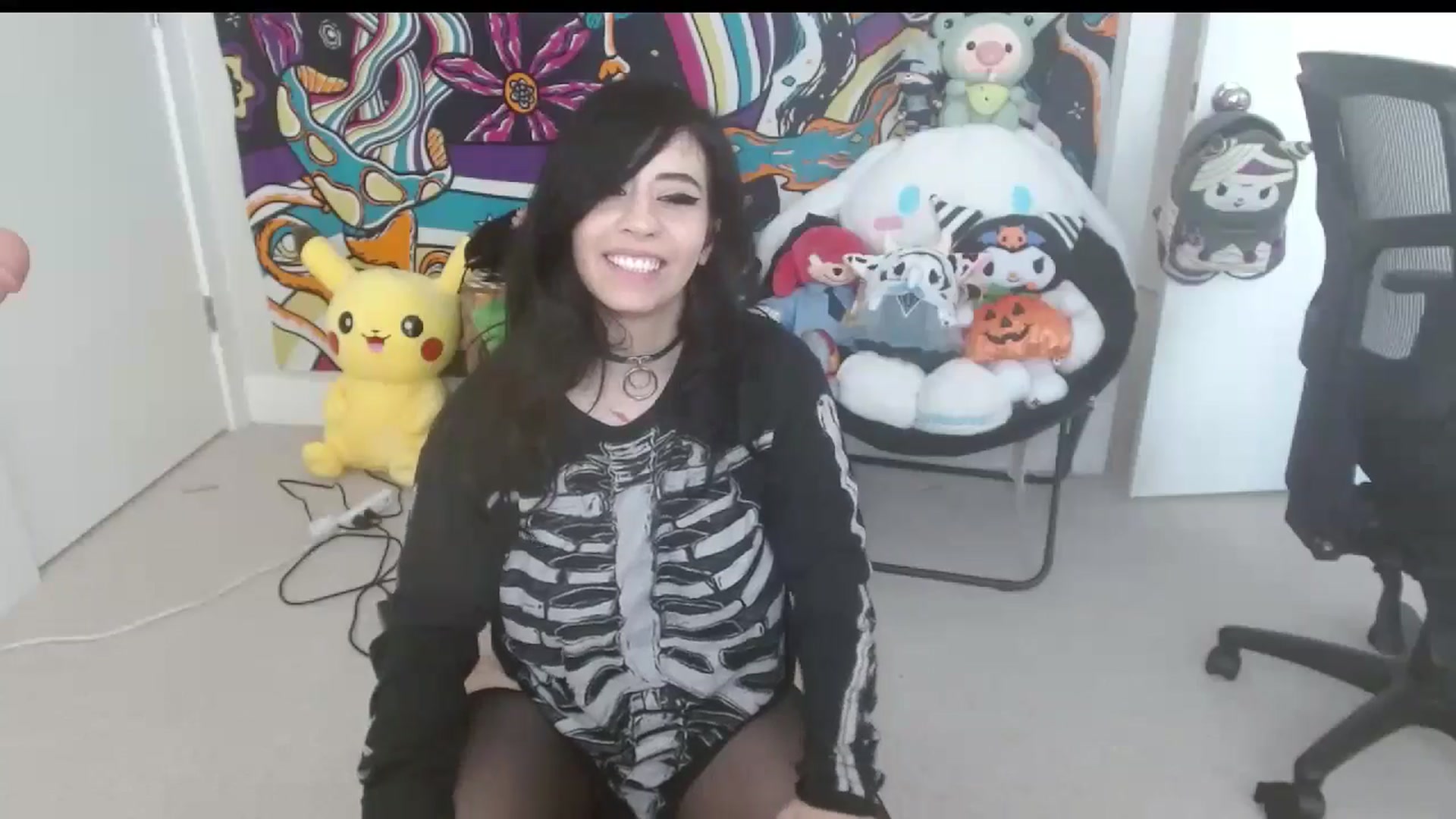 Gallery image thumbnail from Maikuchi's myfreecams stream on, 09/22/2024, 18:48 image 16 of 20