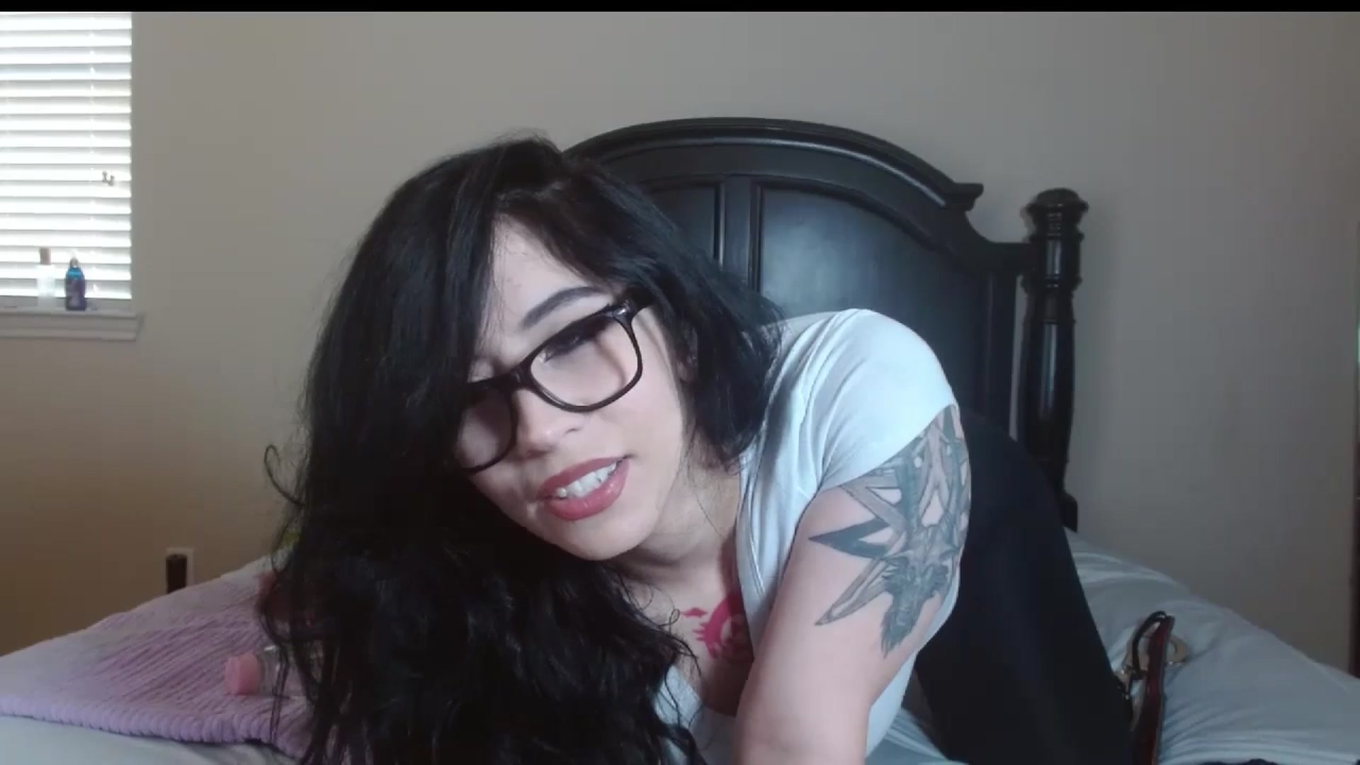 Gallery image thumbnail from Maikuchi's myfreecams stream on, 10/15/2024, 16:50 image 4 of 20