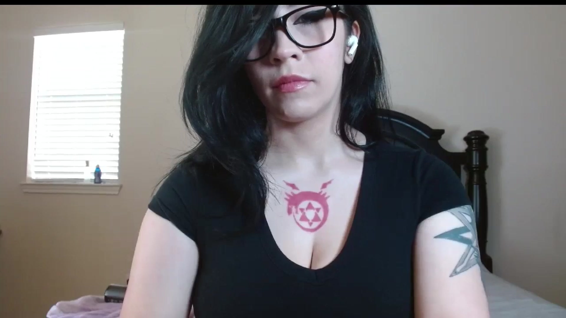 Gallery image thumbnail from Maikuchi's myfreecams stream on, 10/17/2024, 15:28 image 10 of 20