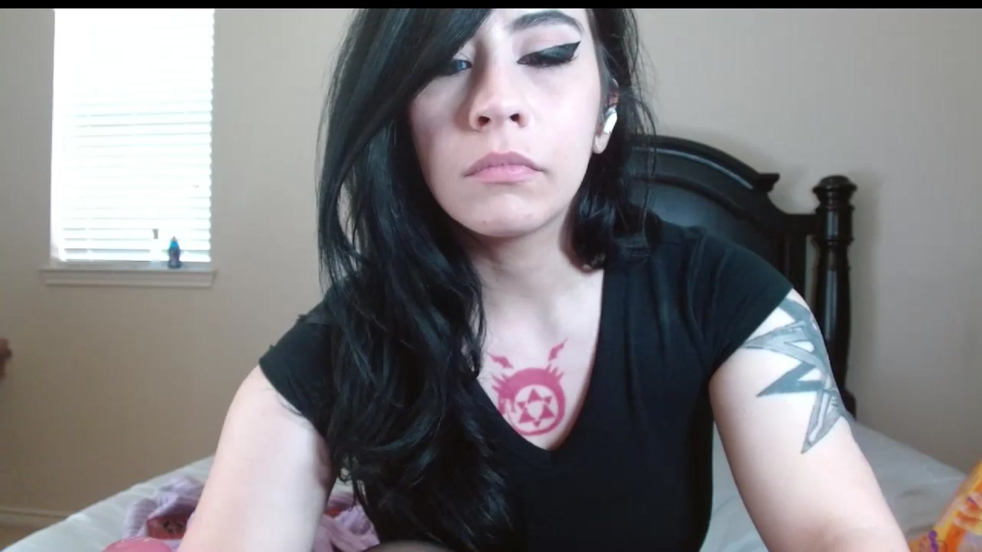 Gallery image thumbnail from Maikuchi's myfreecams stream on, 10/17/2024, 18:01 image 20 of 20