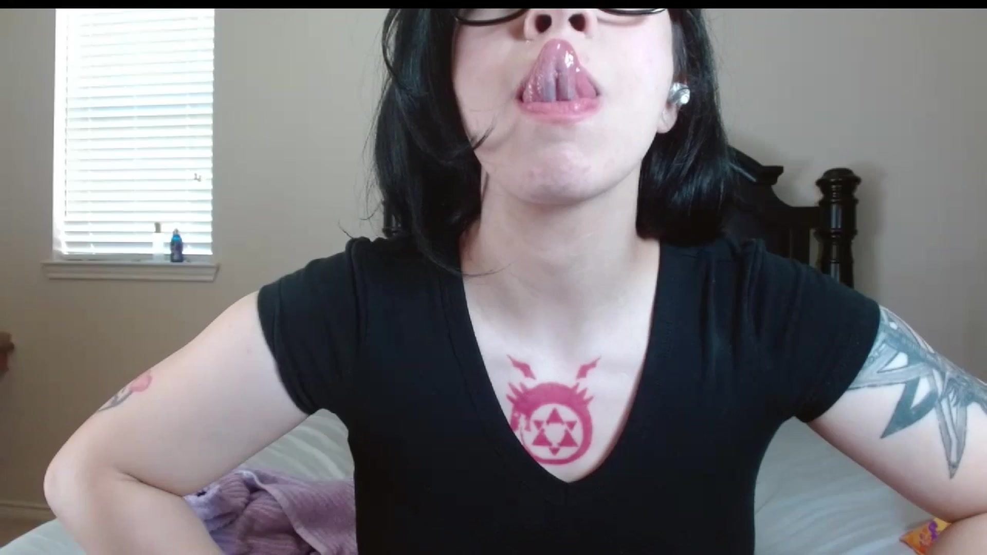Gallery image thumbnail from Maikuchi's myfreecams stream on, 10/17/2024, 18:01 image 11 of 20