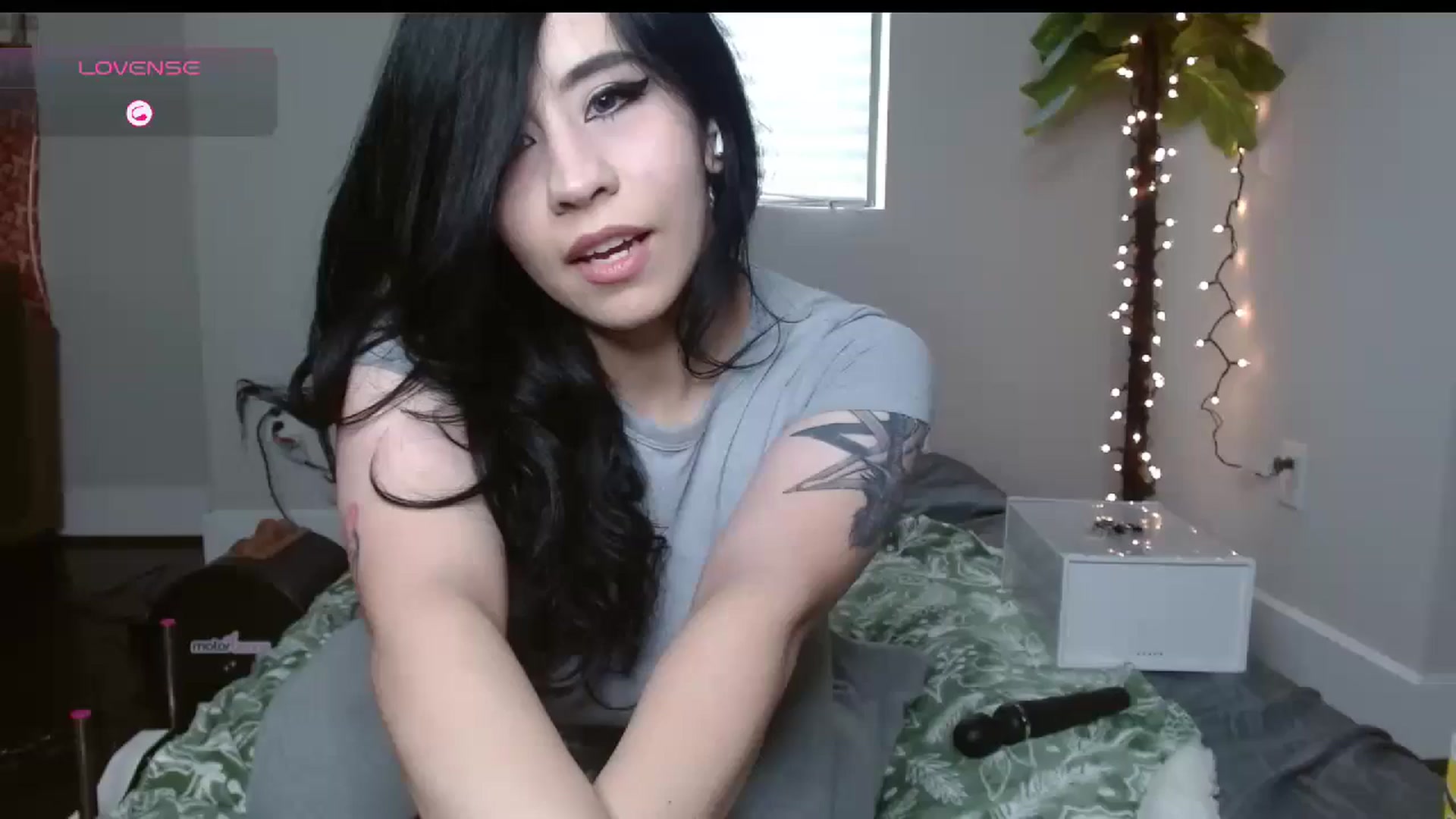 Gallery image thumbnail from Maikuchi's myfreecams stream on, 11/16/2024, 20:37 image 1 of 20