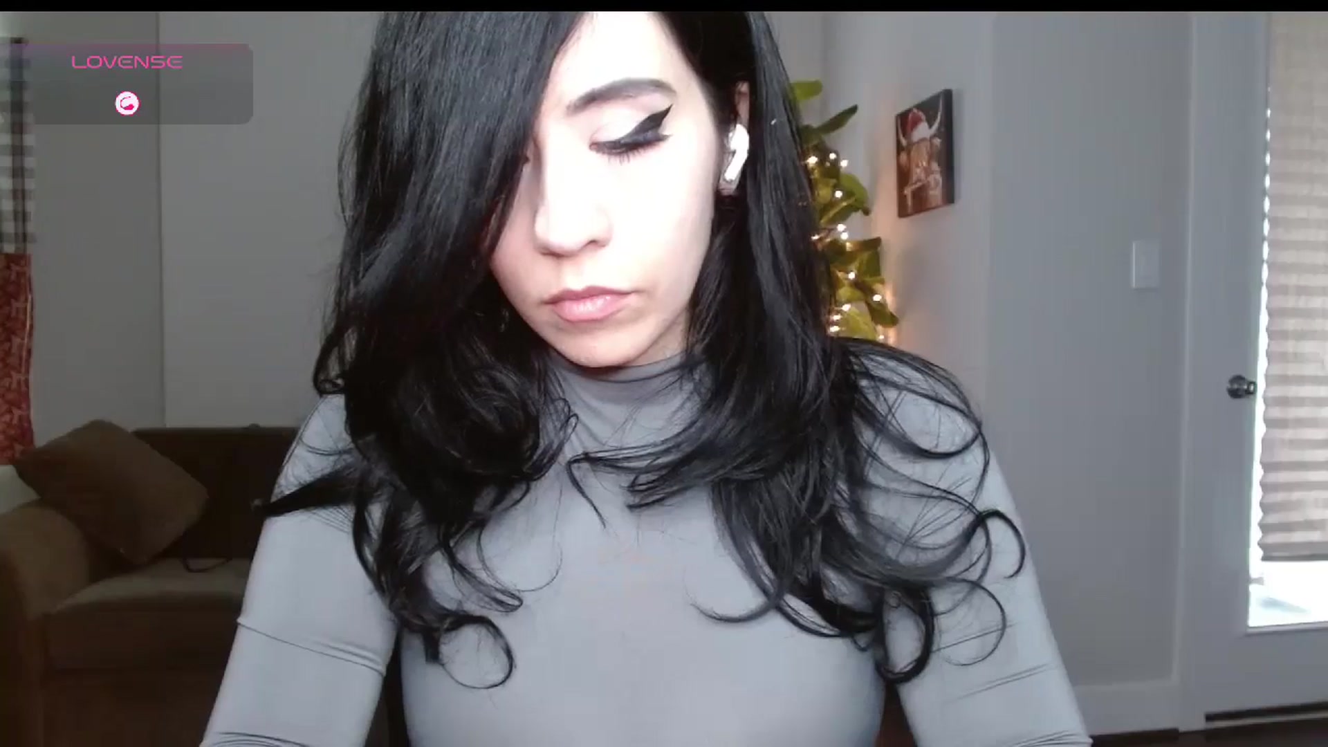 Gallery image thumbnail from Maikuchi's myfreecams stream on, 11/17/2024, 16:04 image 3 of 20