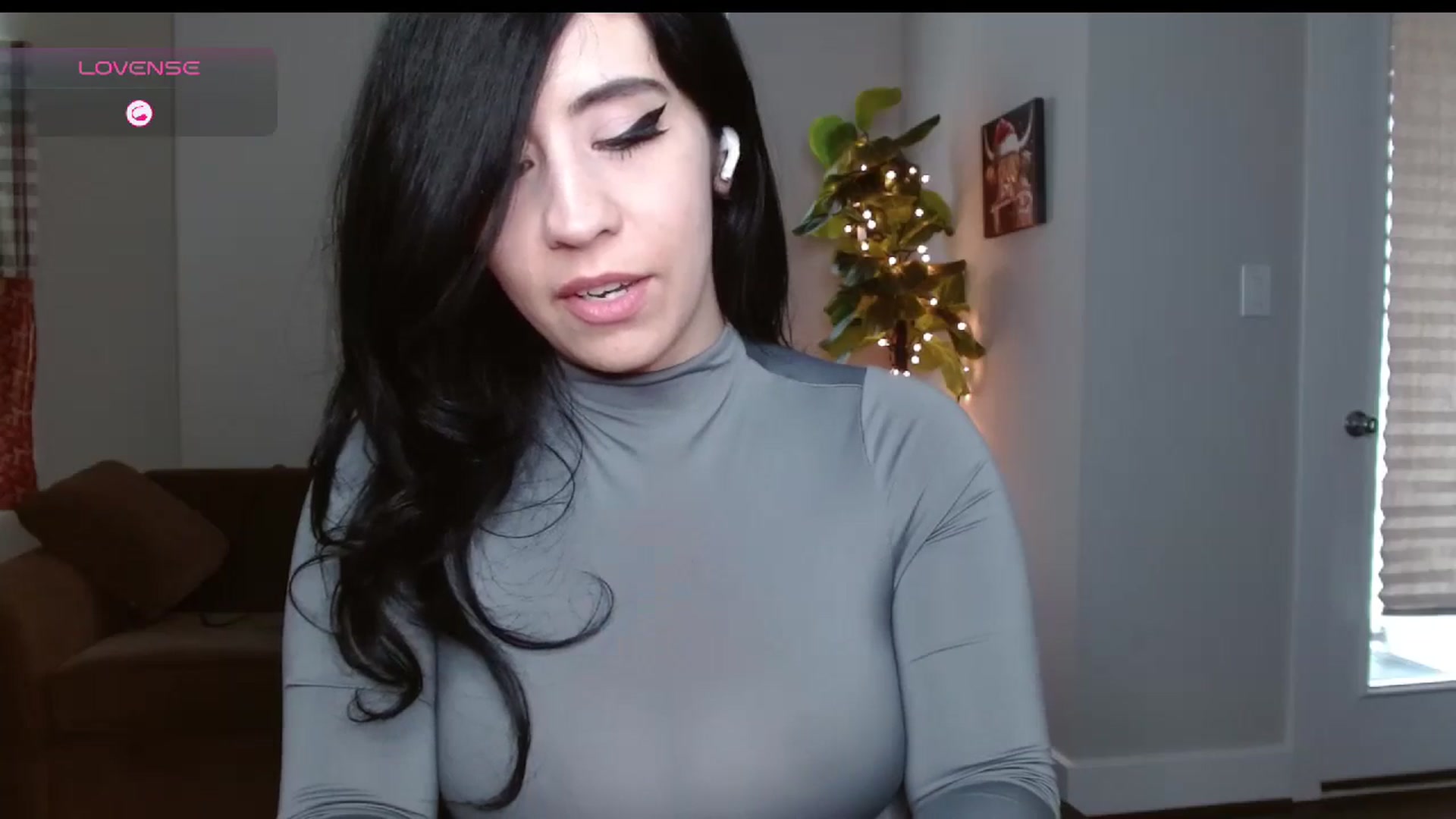 Gallery image thumbnail from Maikuchi's myfreecams stream on, 11/17/2024, 16:04 image 13 of 20