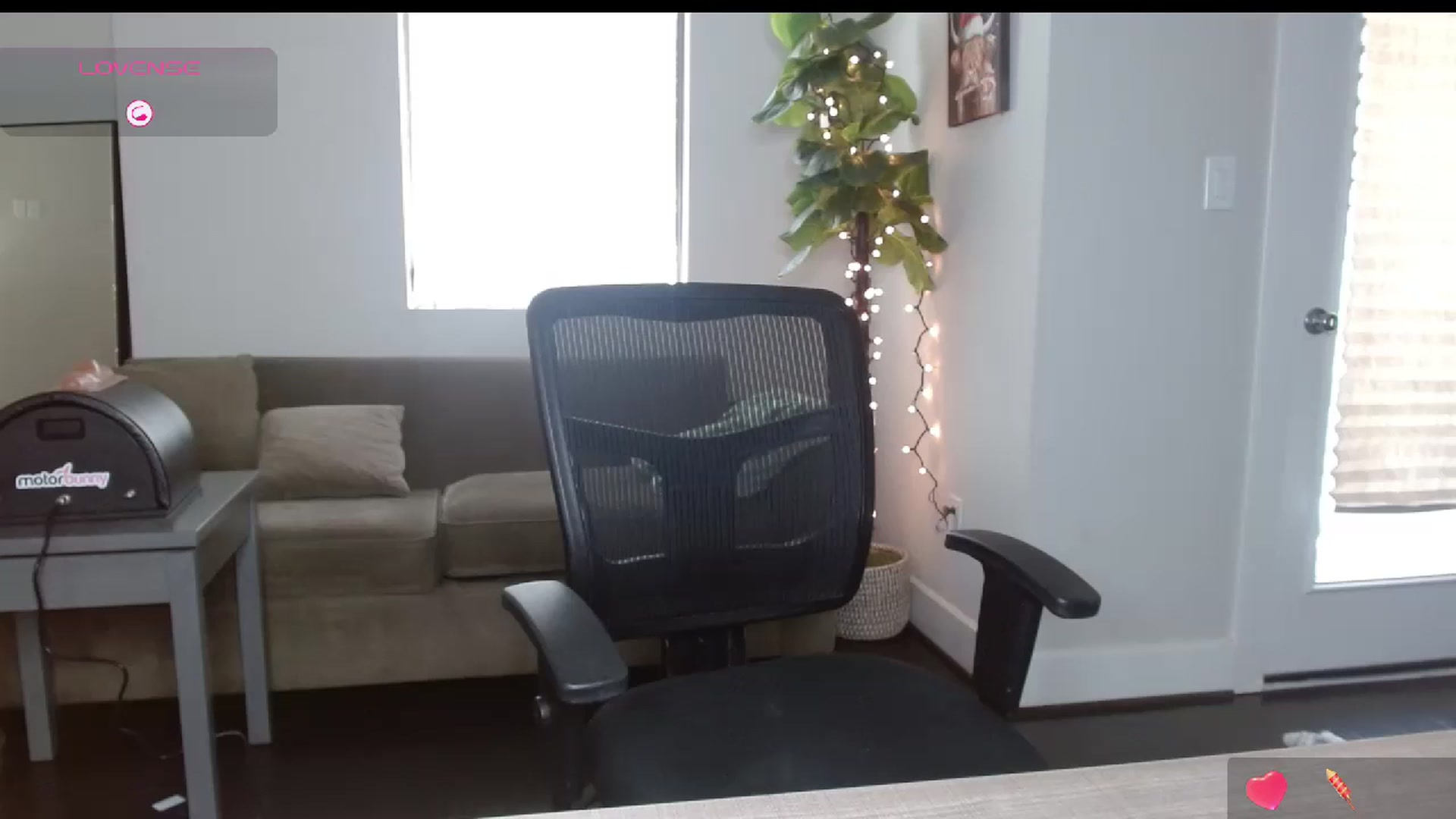 Gallery image thumbnail from Maikuchi's myfreecams stream on, 11/21/2024, 18:33 image 11 of 20