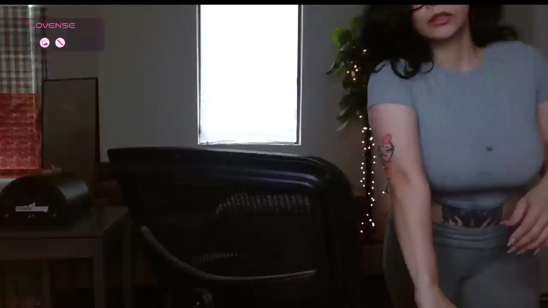 Gallery image thumbnail from Maikuchi's myfreecams stream on, 11/24/2024, 17:41 image 10 of 20