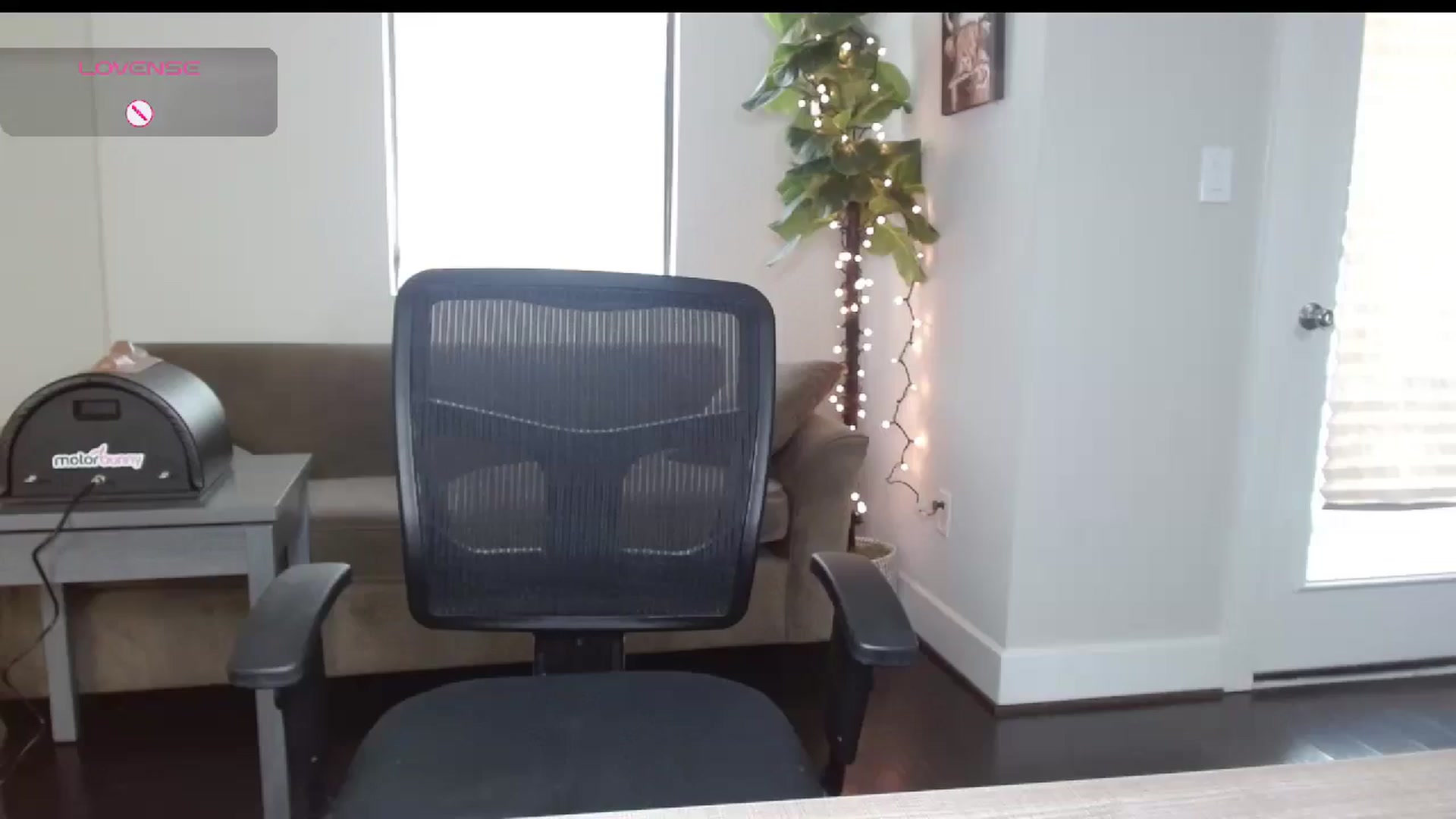 Gallery image thumbnail from Maikuchi's myfreecams stream on, 12/01/2024, 16:57 image 14 of 20