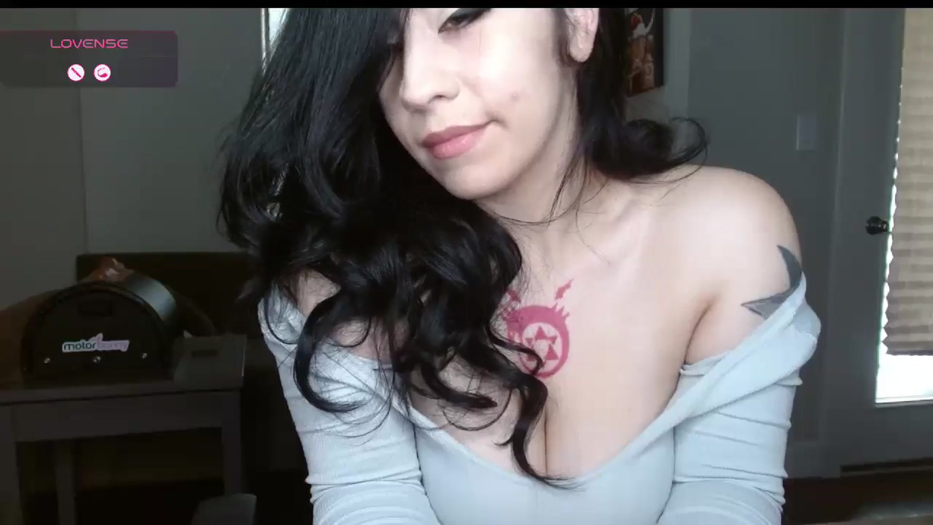 Gallery image thumbnail from Maikuchi's myfreecams stream on, 12/02/2024, 20:52 image 11 of 20