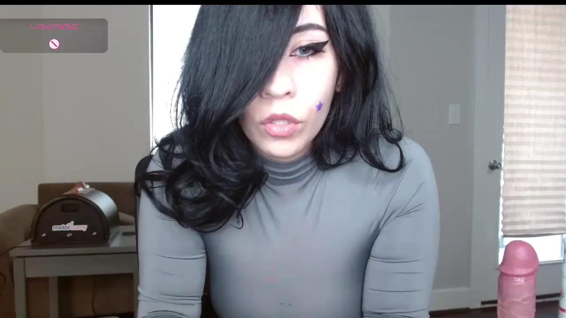 Gallery image thumbnail from Maikuchi's myfreecams stream on, 12/03/2024, 16:28 image 16 of 20