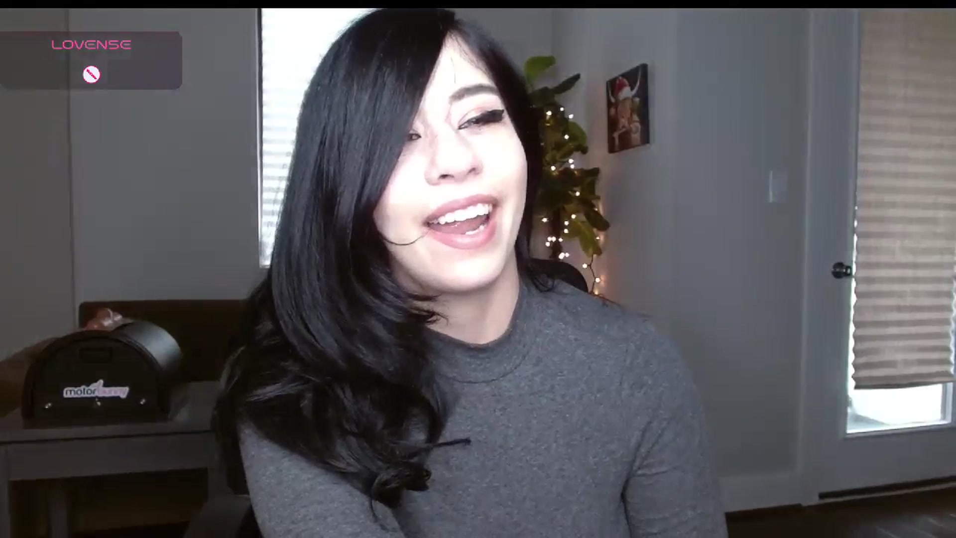 Gallery image thumbnail from Maikuchi's myfreecams stream on, 12/08/2024, 17:41 image 18 of 20