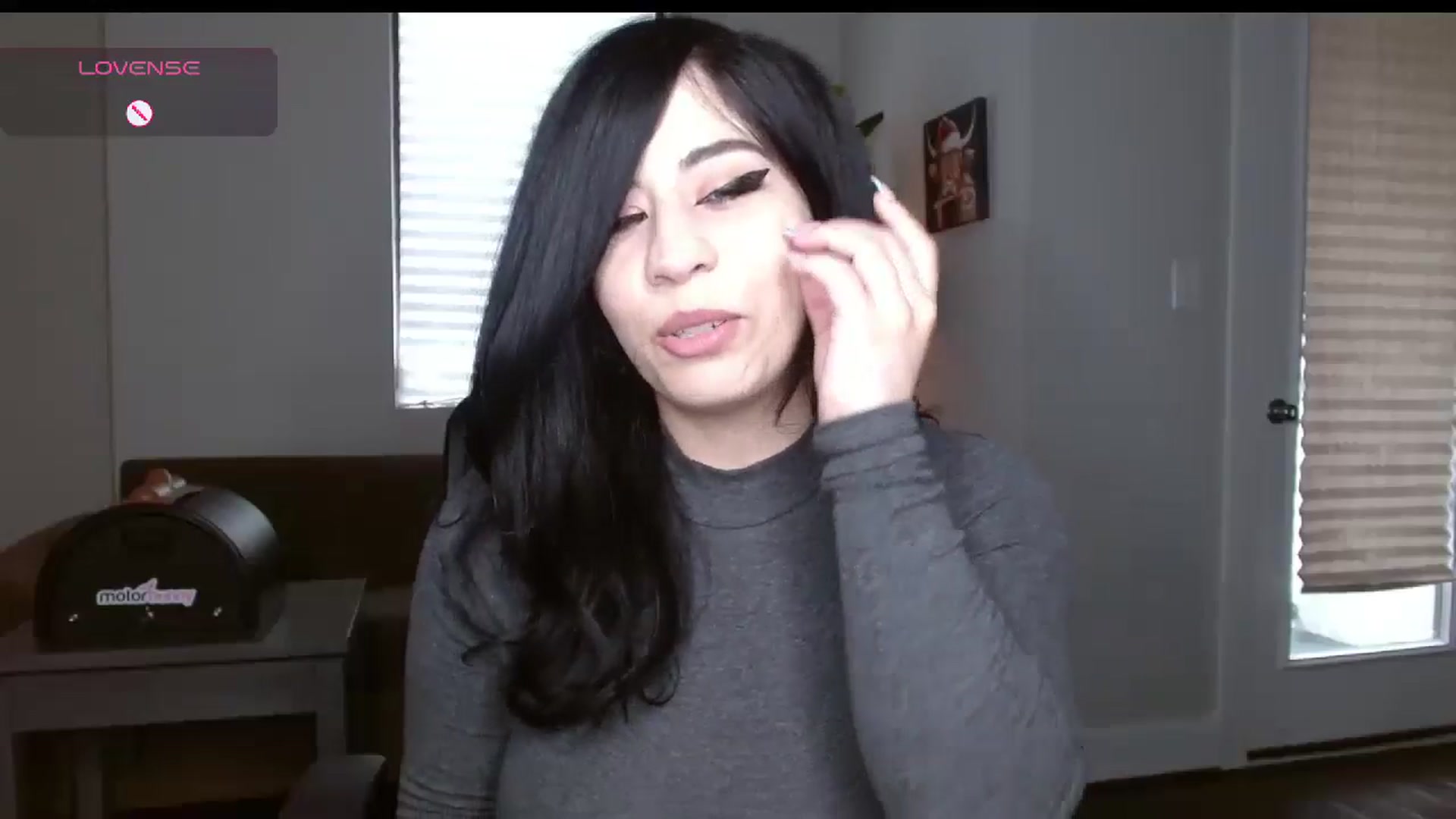 Gallery image thumbnail from Maikuchi's myfreecams stream on, 12/08/2024, 17:41 image 19 of 20