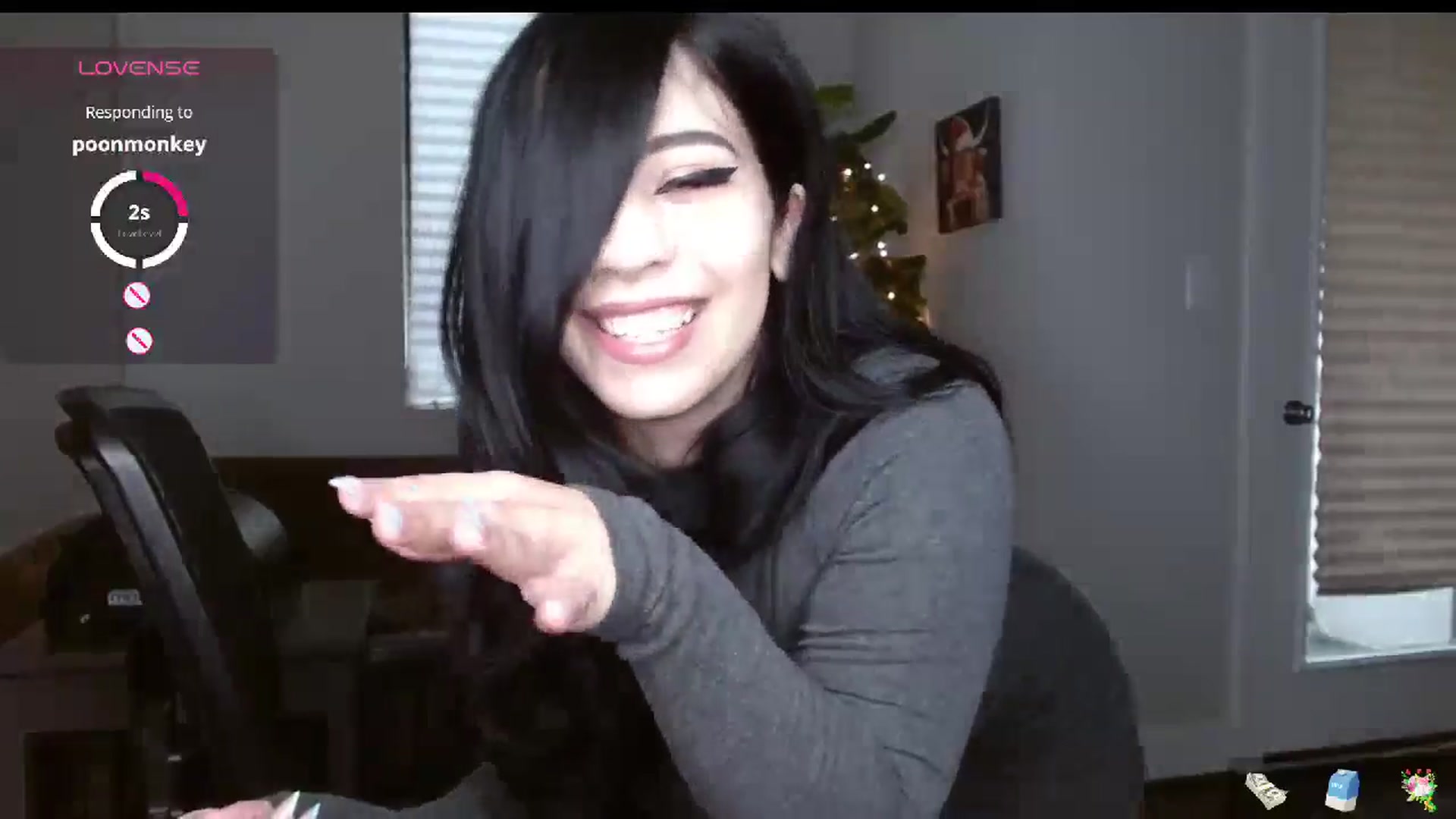 Gallery image thumbnail from Maikuchi's myfreecams stream on, 12/08/2024, 17:41 image 4 of 20