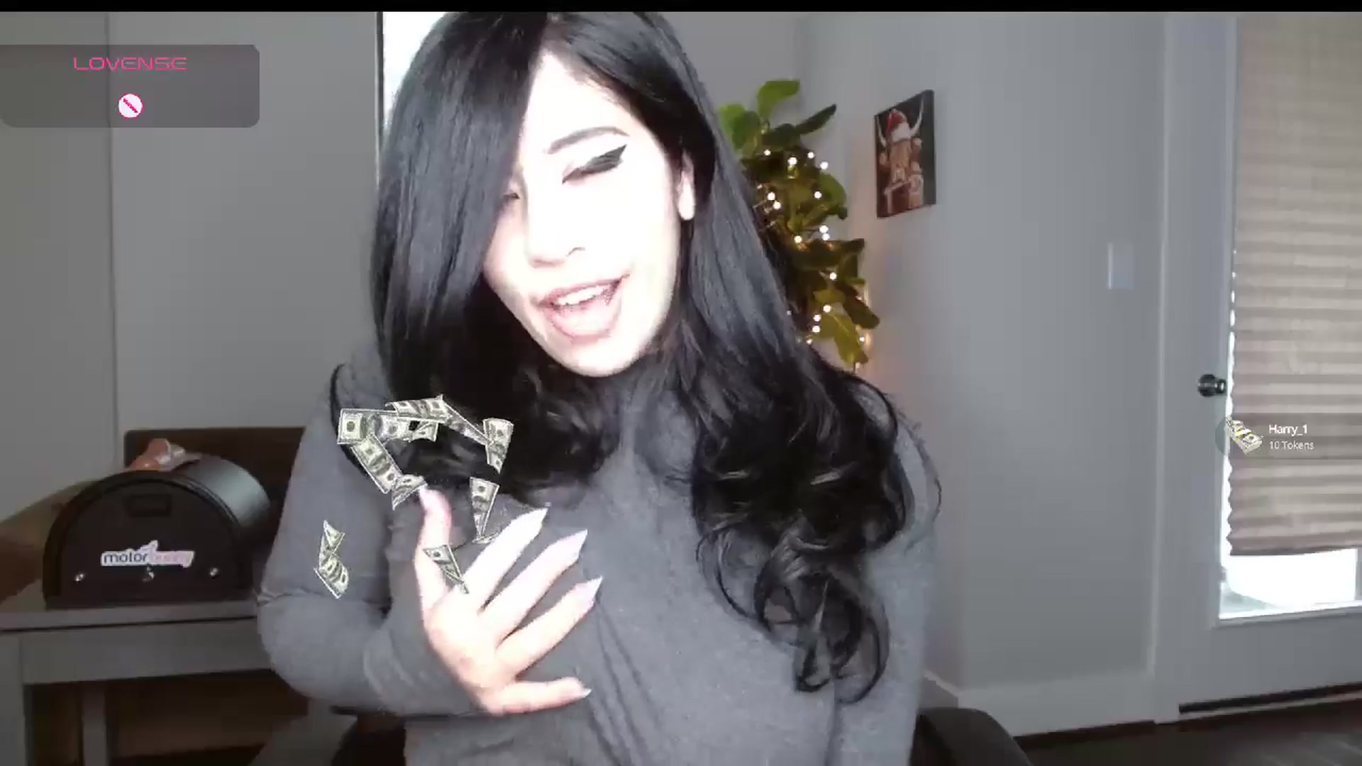 Gallery image thumbnail from Maikuchi's myfreecams stream on, 12/08/2024, 17:41 image 11 of 20