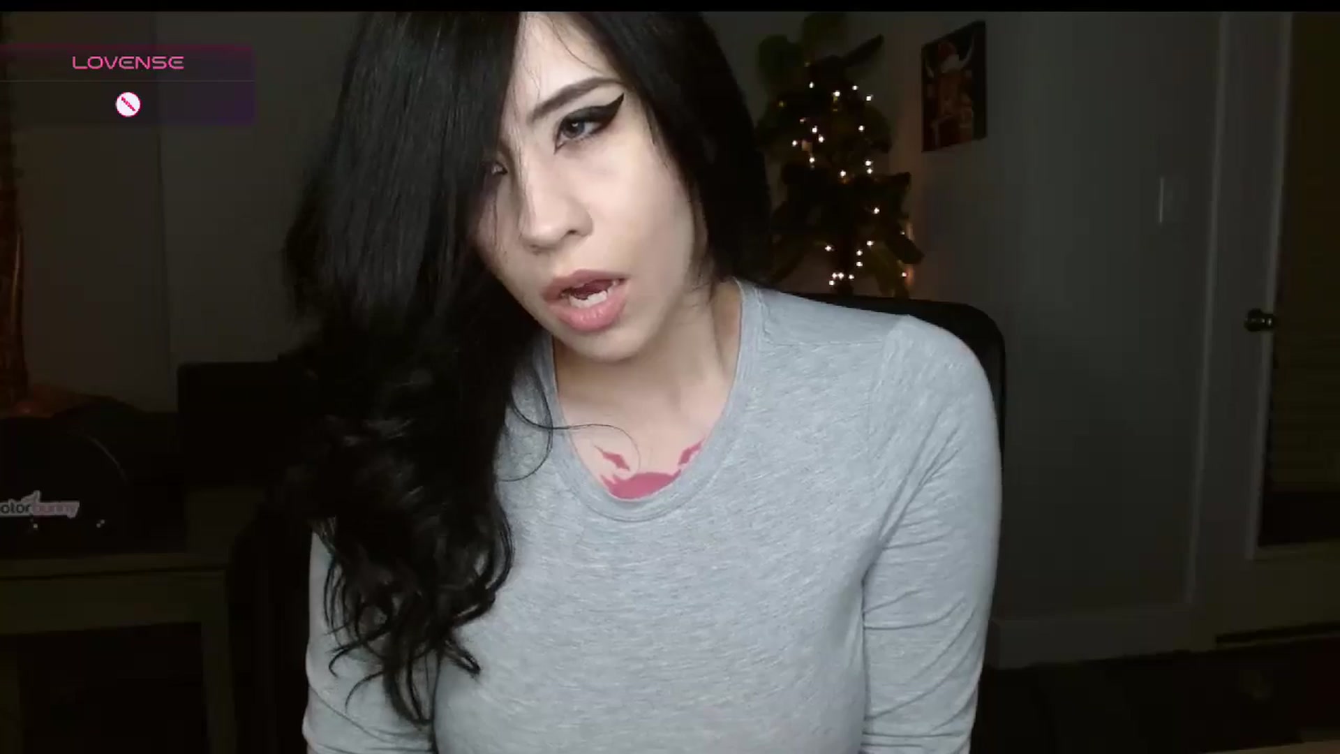 Gallery image thumbnail from Maikuchi's myfreecams stream on, 12/11/2024, 24:30 image 16 of 20