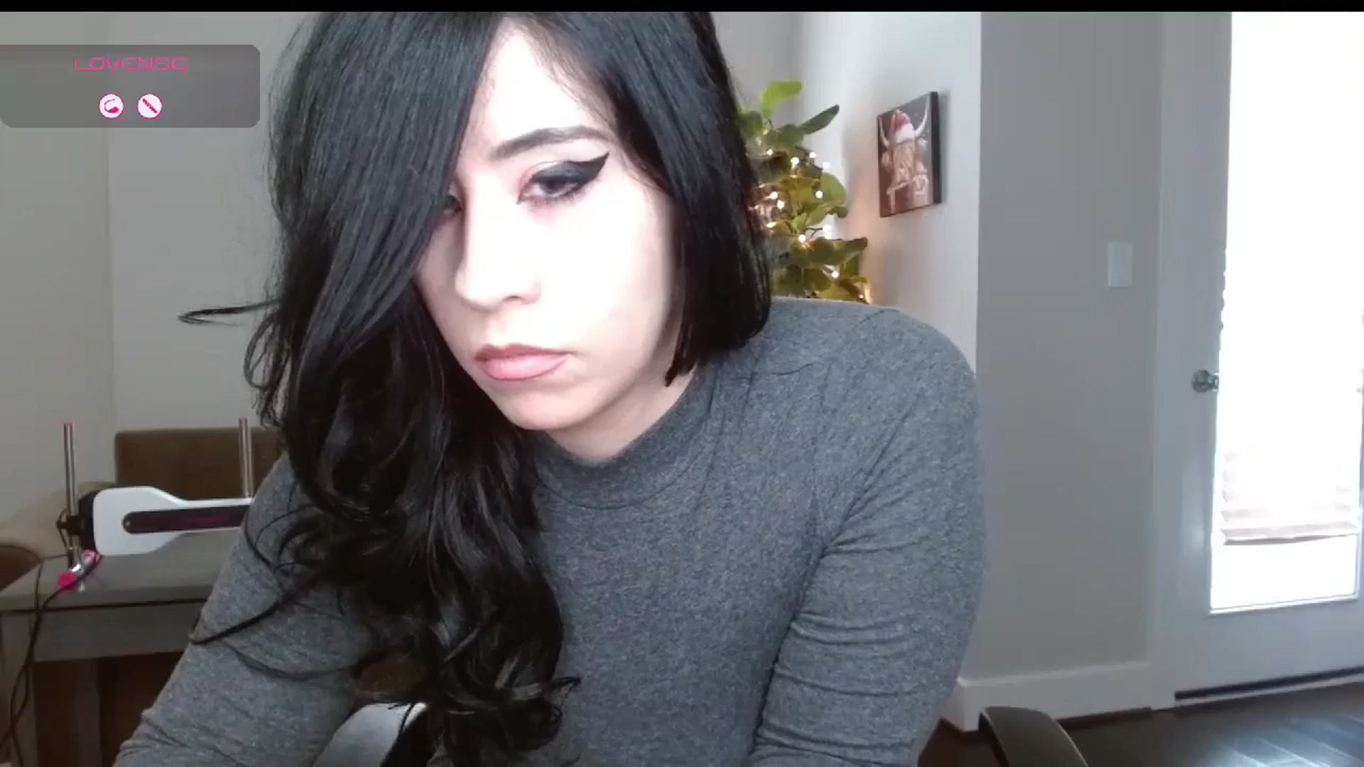 Gallery image thumbnail from Maikuchi's myfreecams stream on, 12/11/2024, 18:57 image 18 of 20