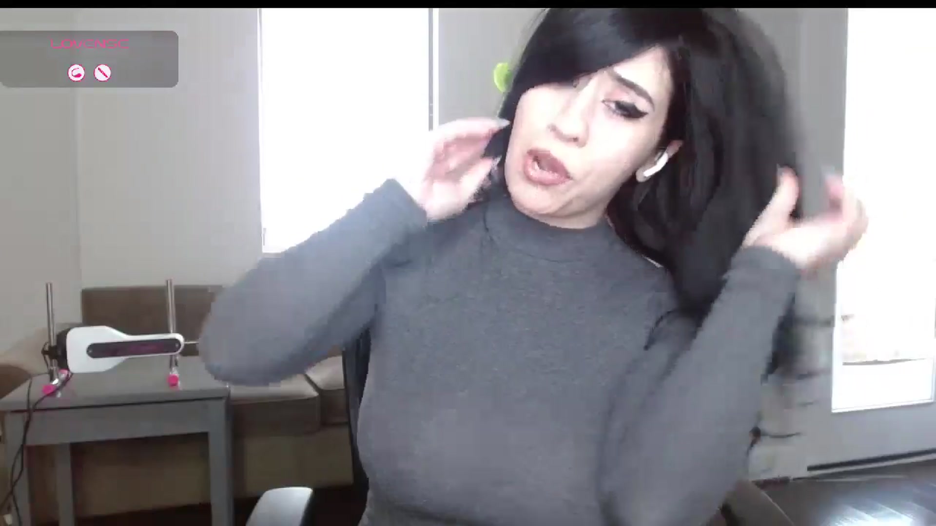 Gallery image thumbnail from Maikuchi's myfreecams stream on, 12/11/2024, 18:57 image 13 of 20