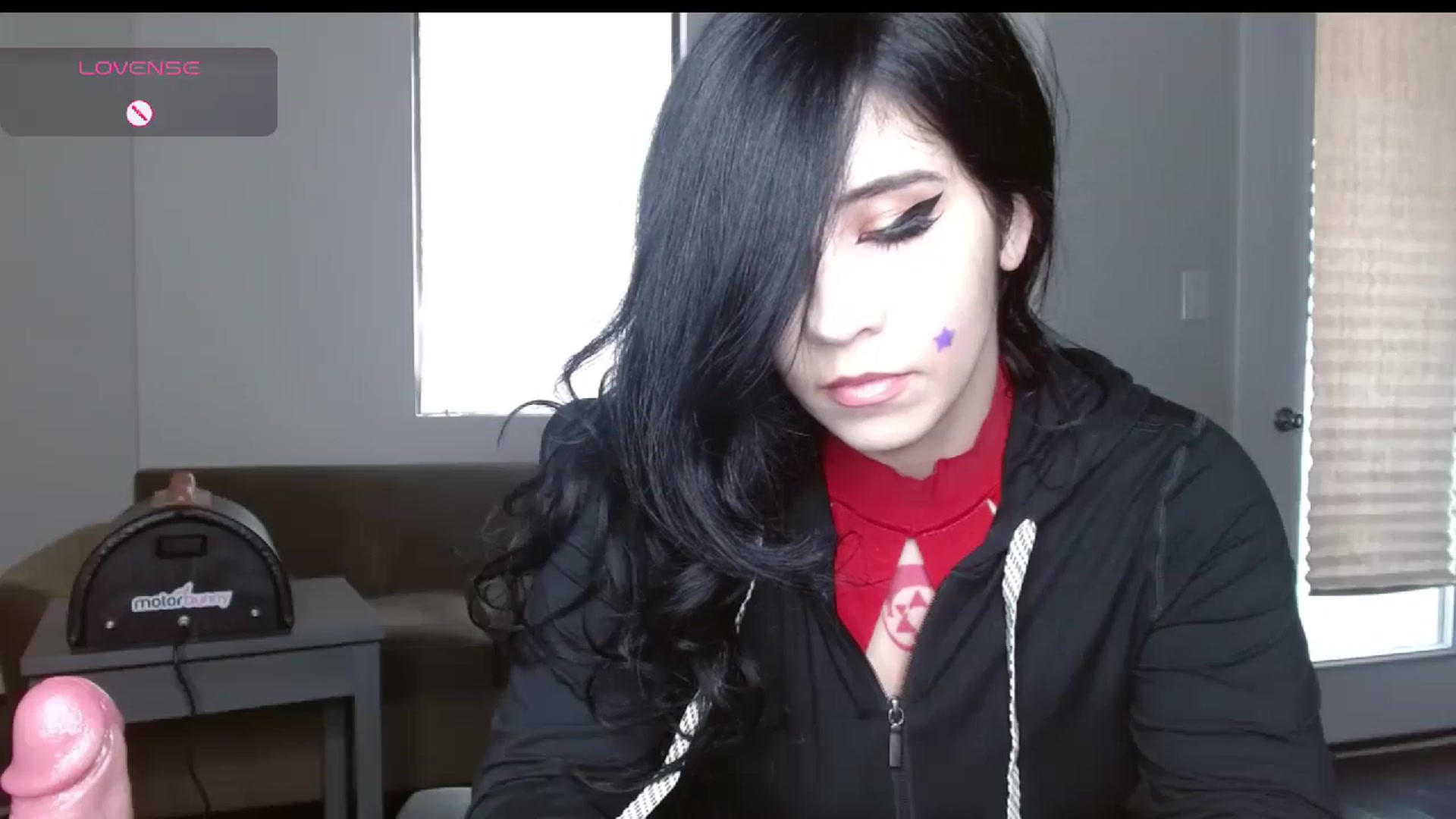 Gallery image thumbnail from Maikuchi's myfreecams stream on, 12/12/2024, 19:21 image 8 of 20