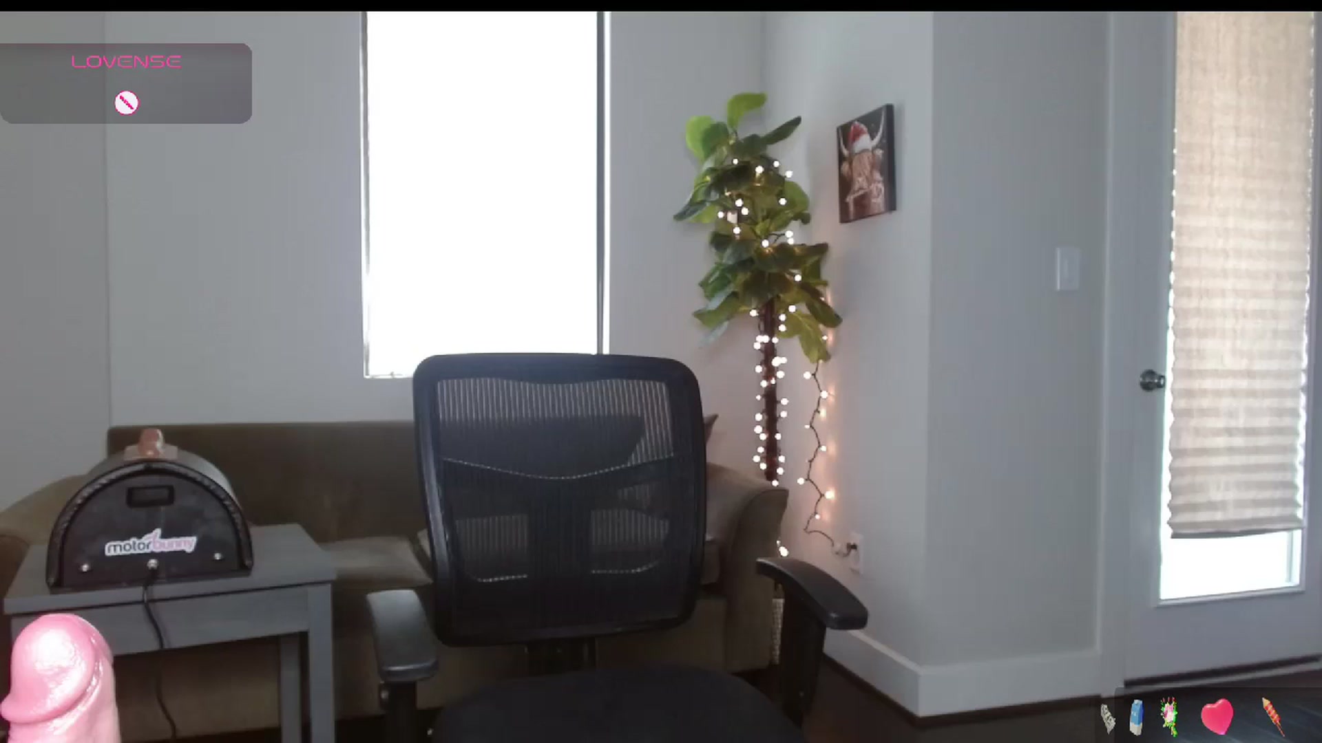 Gallery image thumbnail from Maikuchi's myfreecams stream on, 12/12/2024, 19:21 image 17 of 20