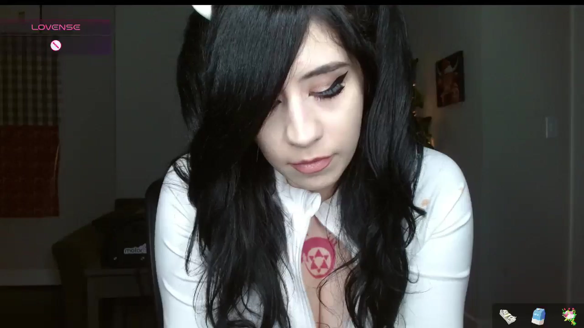 Gallery image thumbnail from Maikuchi's myfreecams stream on, 12/18/2024, 24:21 image 7 of 20