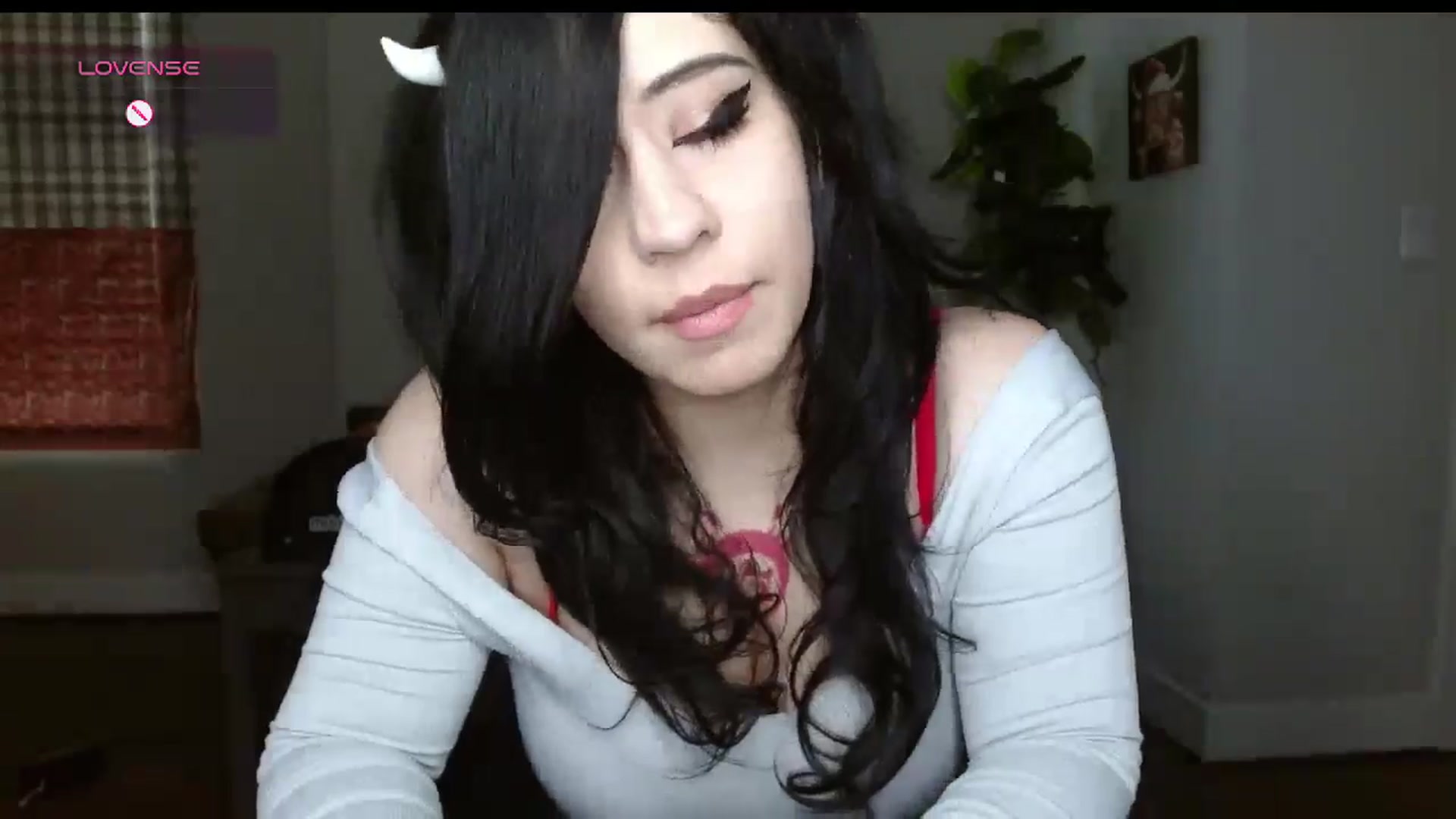 Gallery image thumbnail from Maikuchi's myfreecams stream on, 12/19/2024, 17:50 image 12 of 20