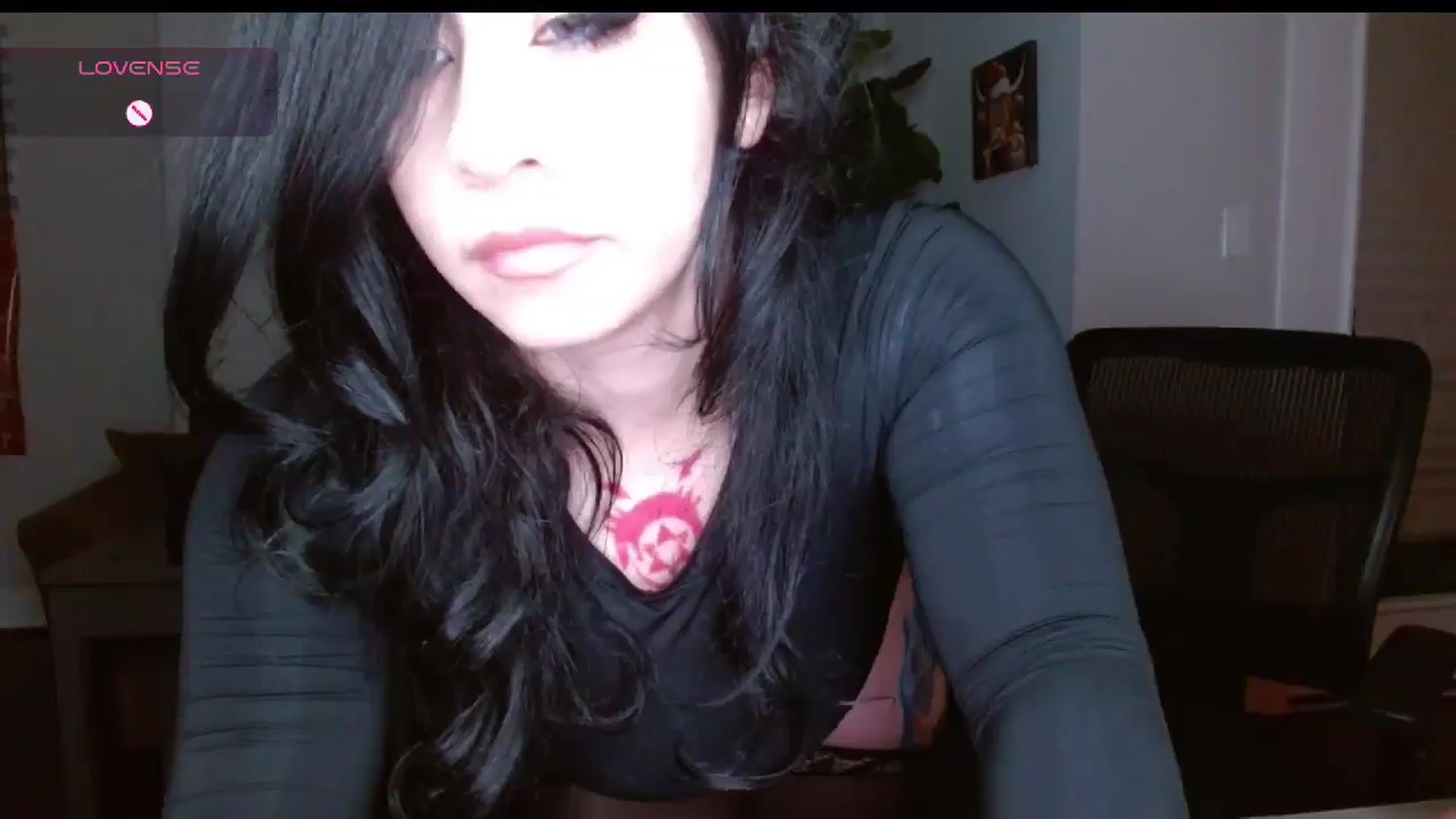 Gallery image thumbnail from Maikuchi's myfreecams stream on, 12/23/2024, 01:21 image 16 of 20
