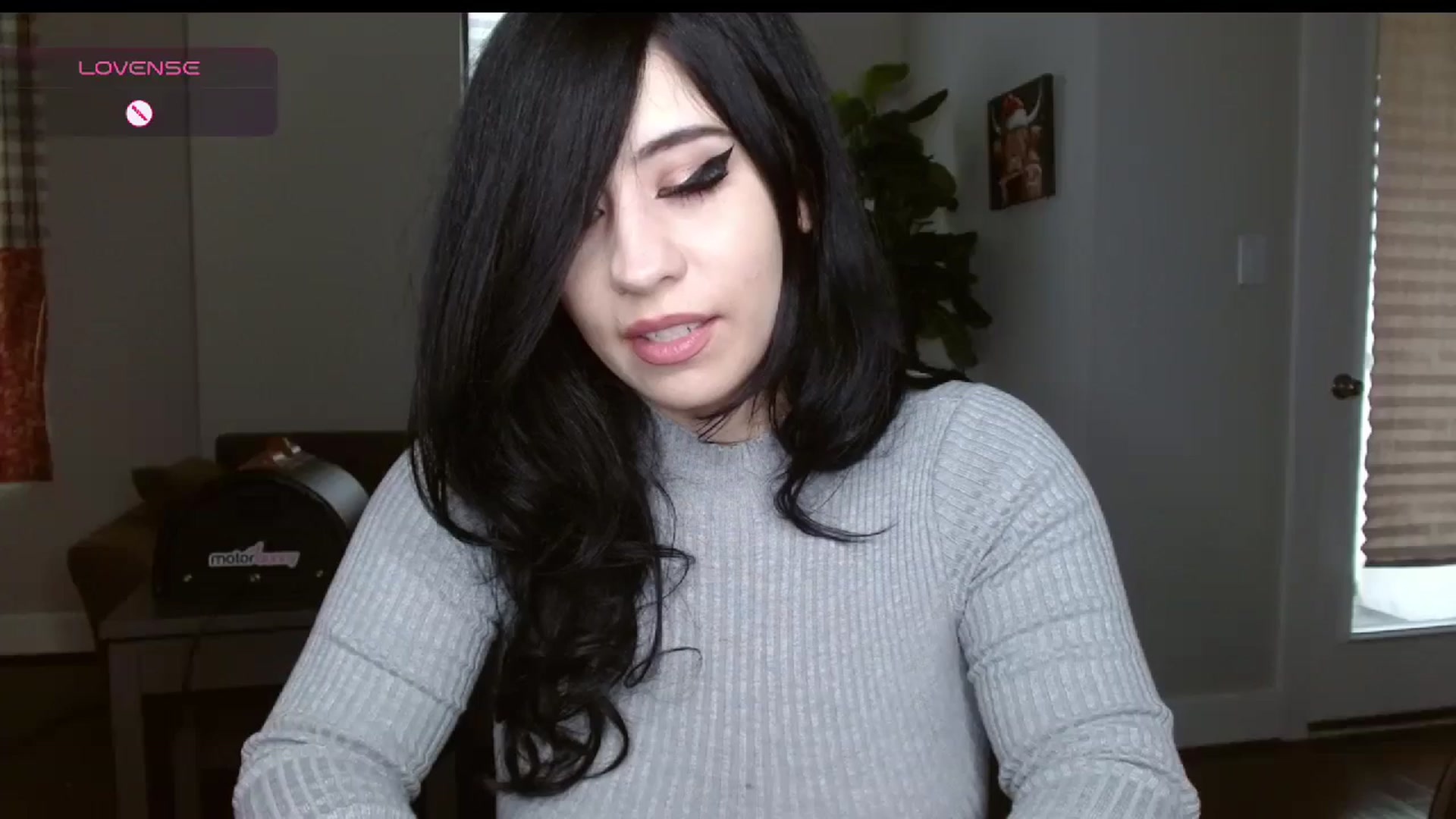 Gallery image thumbnail from Maikuchi's myfreecams stream on, 12/23/2024, 19:29 image 19 of 20