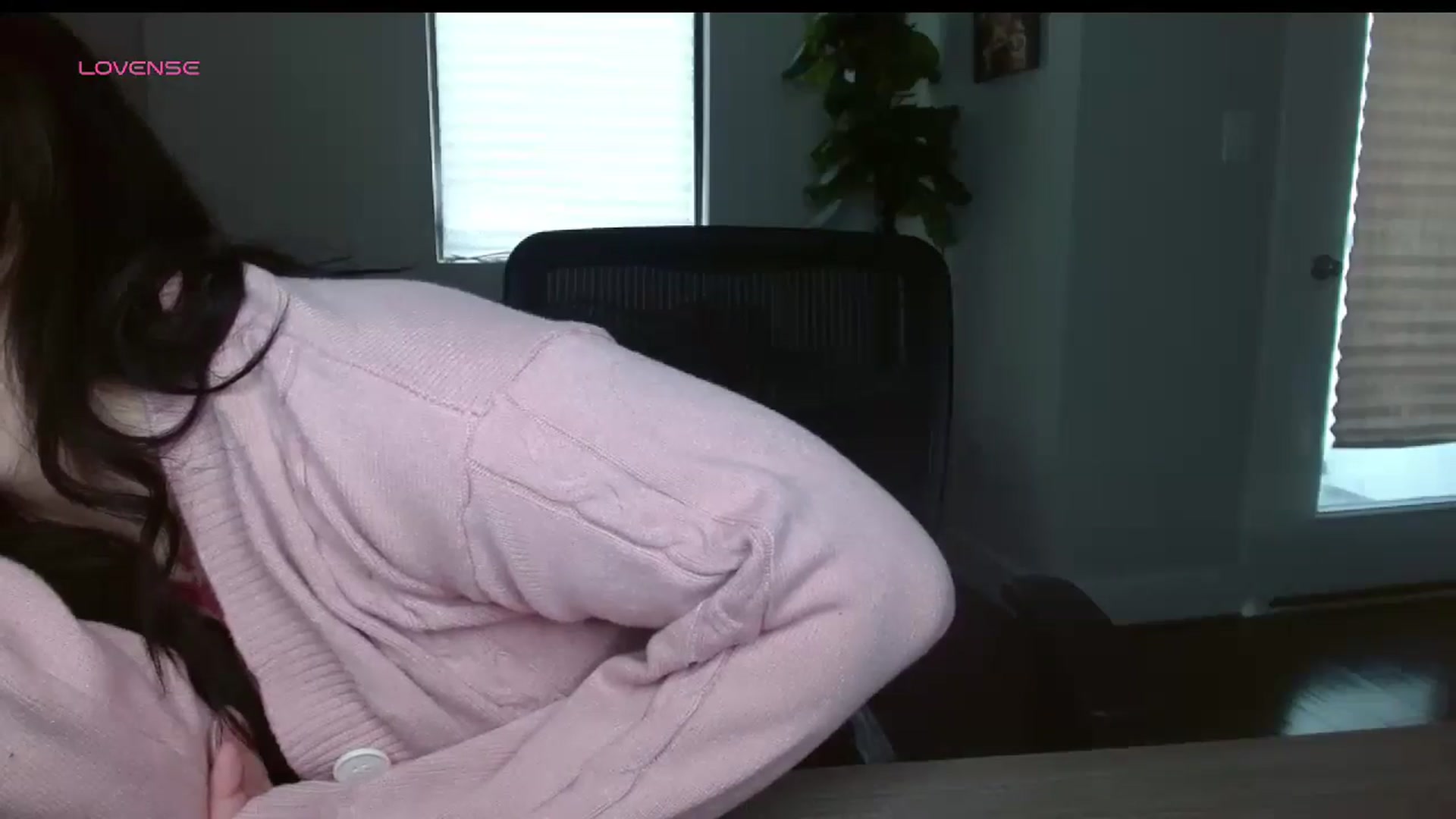 Gallery image thumbnail from Maikuchi's myfreecams stream on, 12/27/2024, 19:54 image 4 of 20