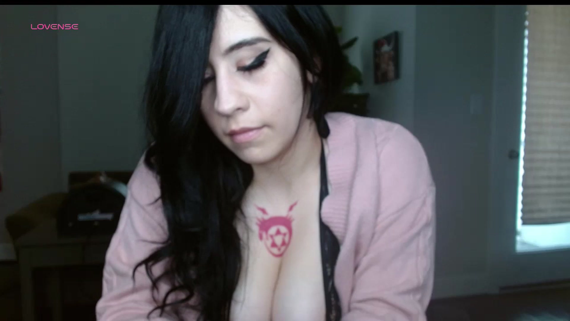 Gallery image thumbnail from Maikuchi's myfreecams stream on, 12/27/2024, 19:54 image 10 of 20