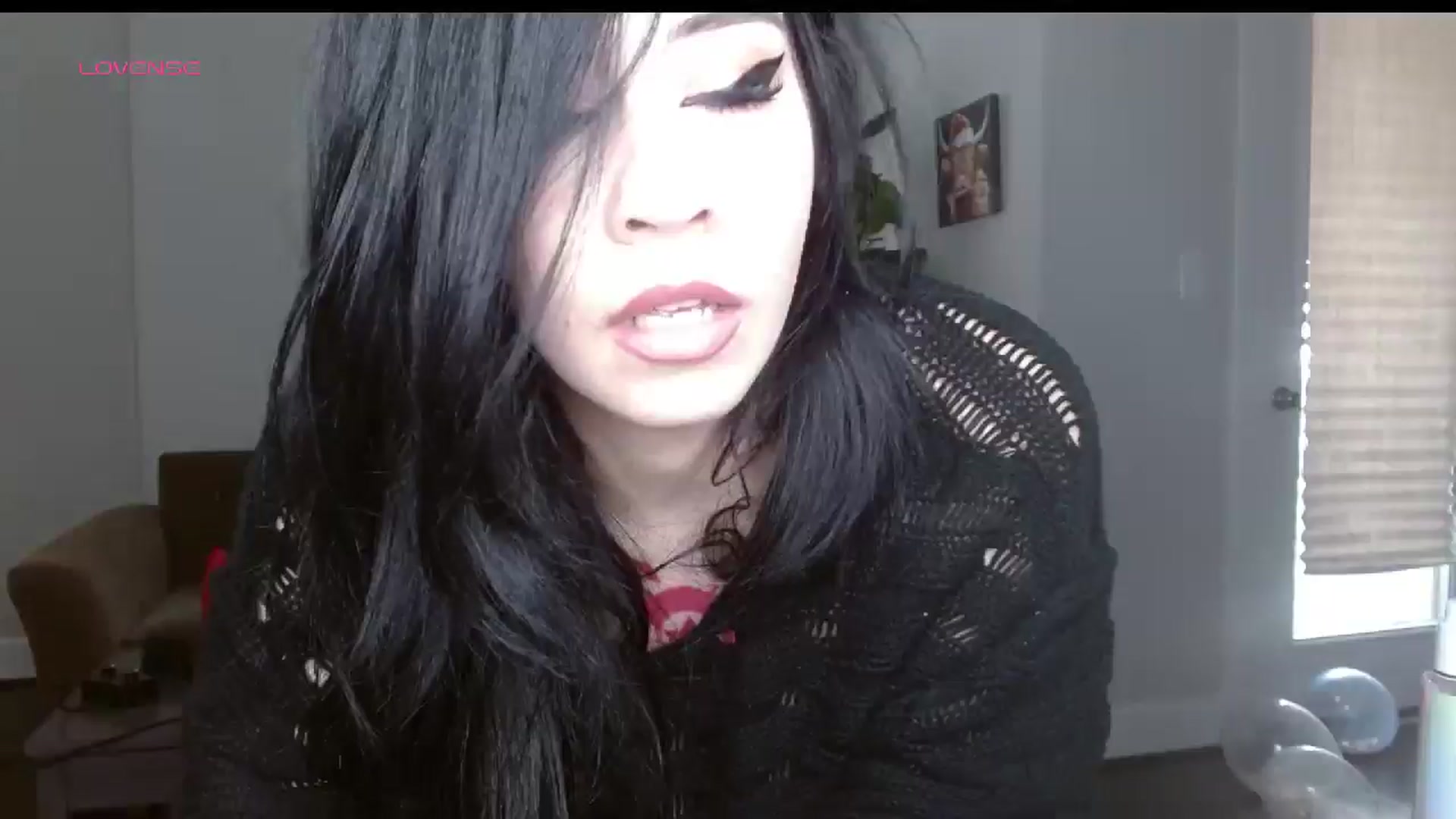 Gallery image thumbnail from Maikuchi's myfreecams stream on, 01/01/2025, 20:13 image 14 of 20