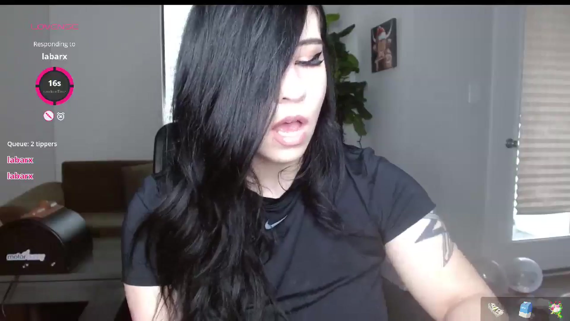 Gallery image thumbnail from Maikuchi's myfreecams stream on, 01/02/2025, 19:56 image 18 of 20