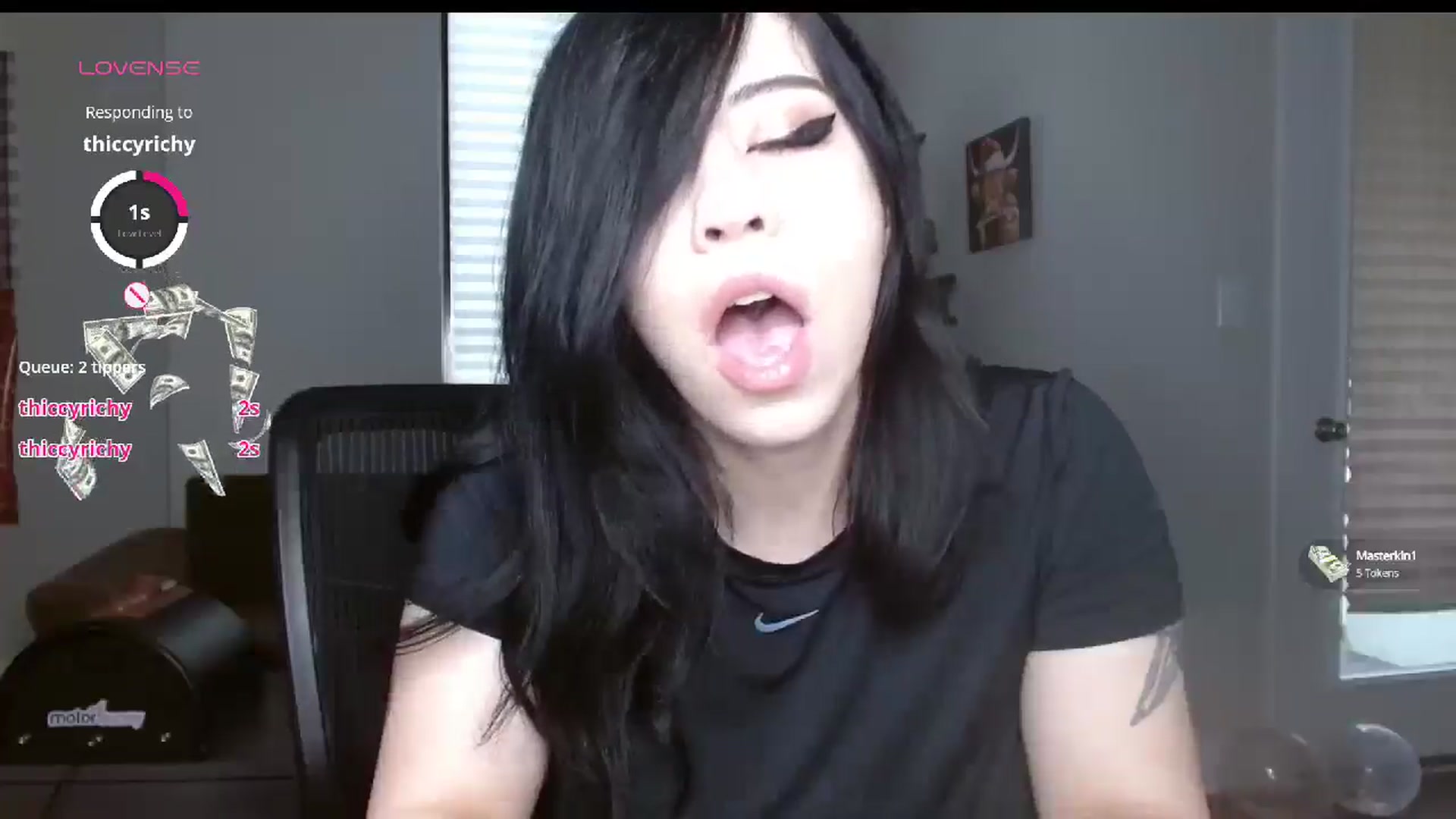 Gallery image thumbnail from Maikuchi's myfreecams stream on, 01/02/2025, 20:32 image 18 of 20