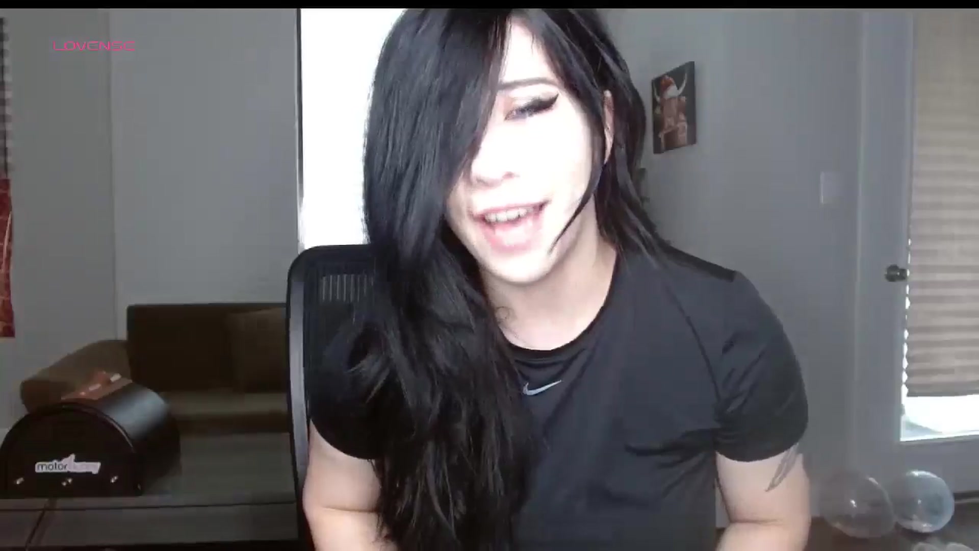 Gallery image thumbnail from Maikuchi's myfreecams stream on, 01/02/2025, 20:32 image 11 of 20