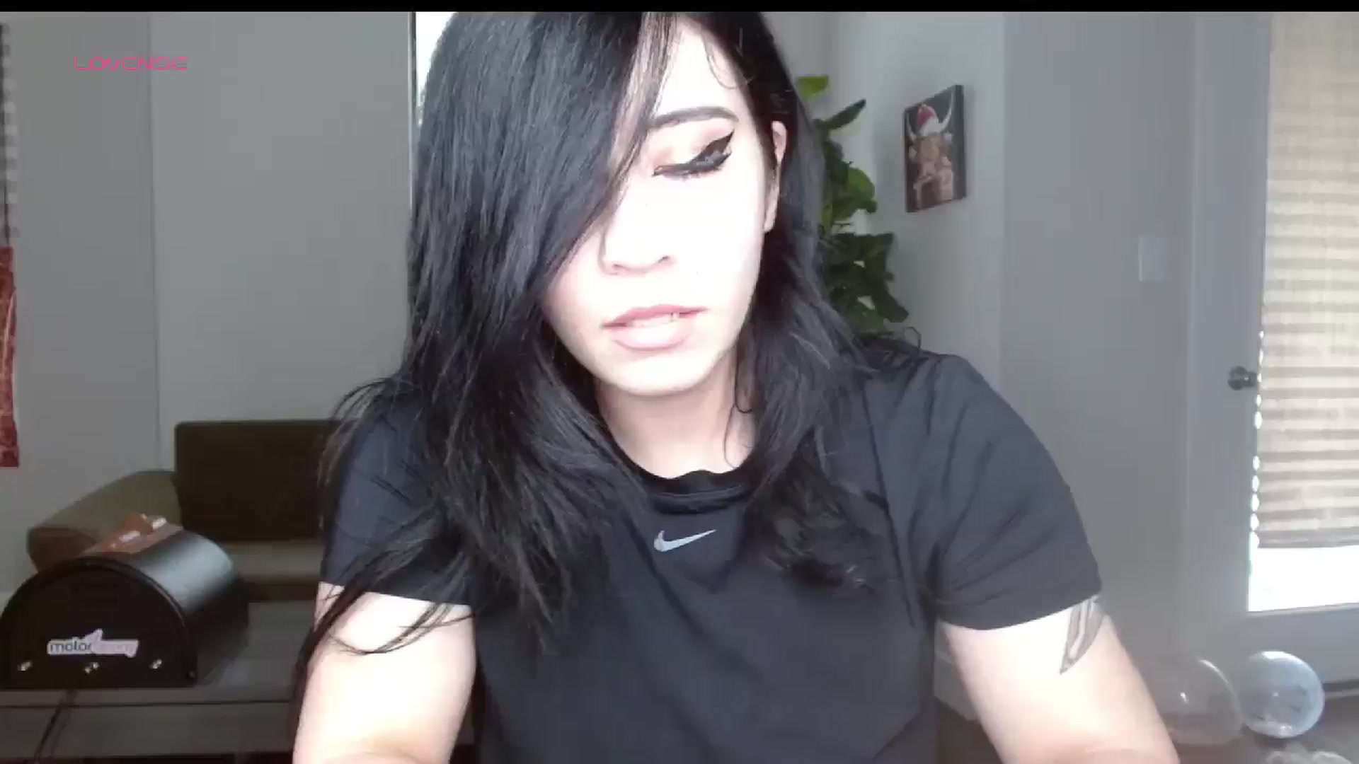 Gallery image thumbnail from Maikuchi's myfreecams stream on, 01/02/2025, 20:32 image 1 of 20