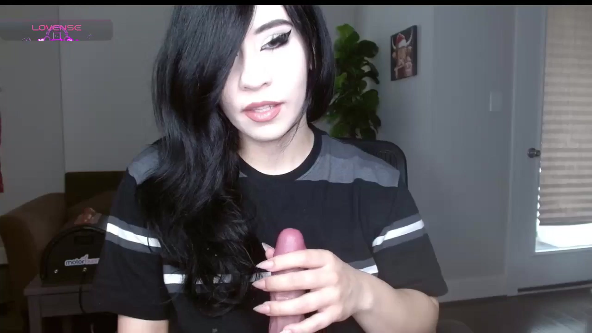 Gallery image thumbnail from Maikuchi's myfreecams stream on, 01/08/2025, 16:54 image 3 of 20