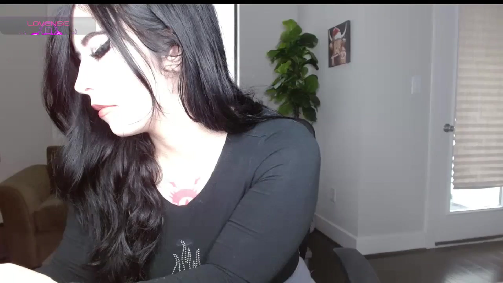 Gallery image thumbnail from Maikuchi's myfreecams stream on, 01/10/2025, 16:58 image 15 of 20