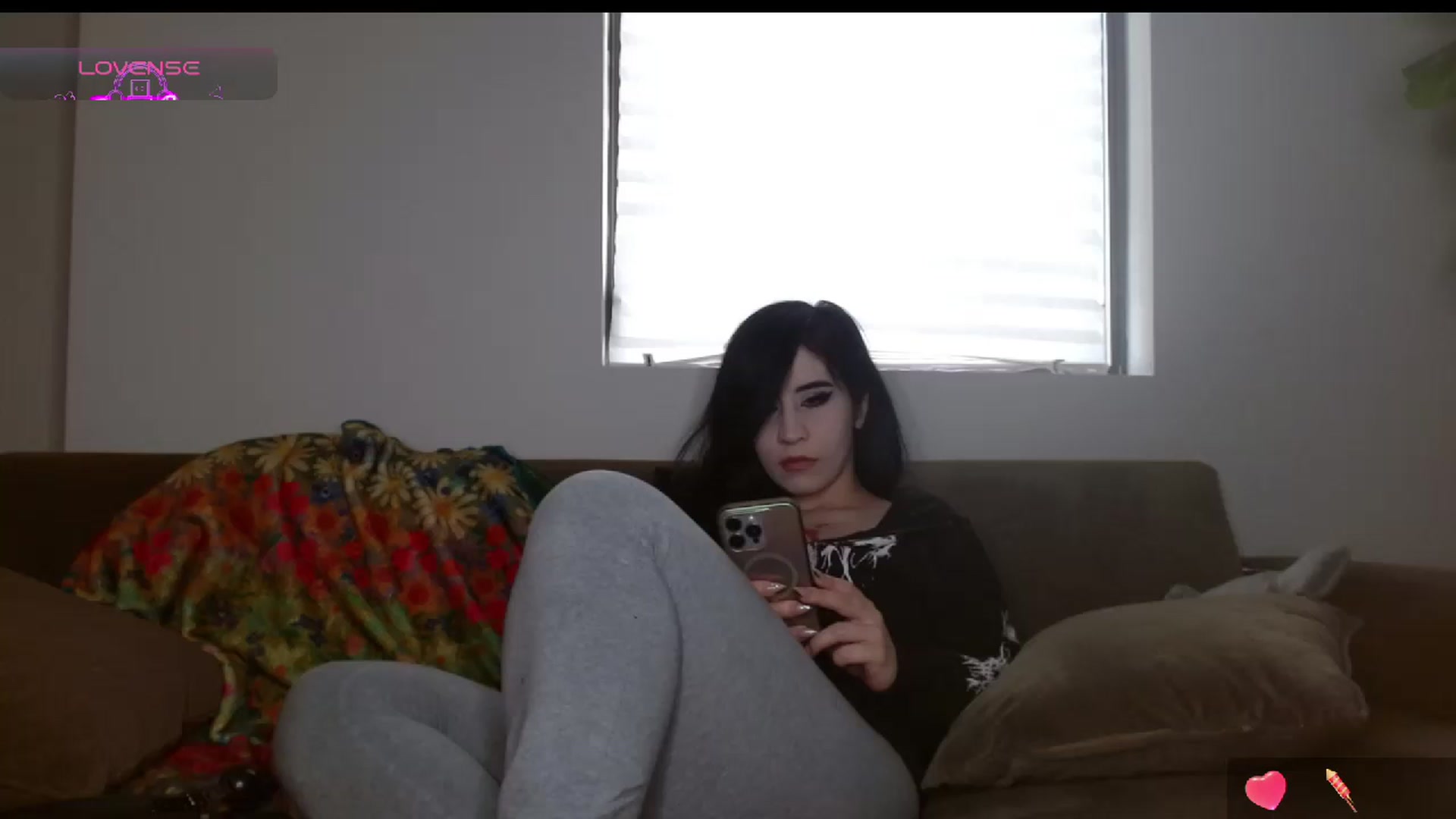 Gallery image thumbnail from Maikuchi's myfreecams stream on, 01/13/2025, 18:22 image 11 of 20