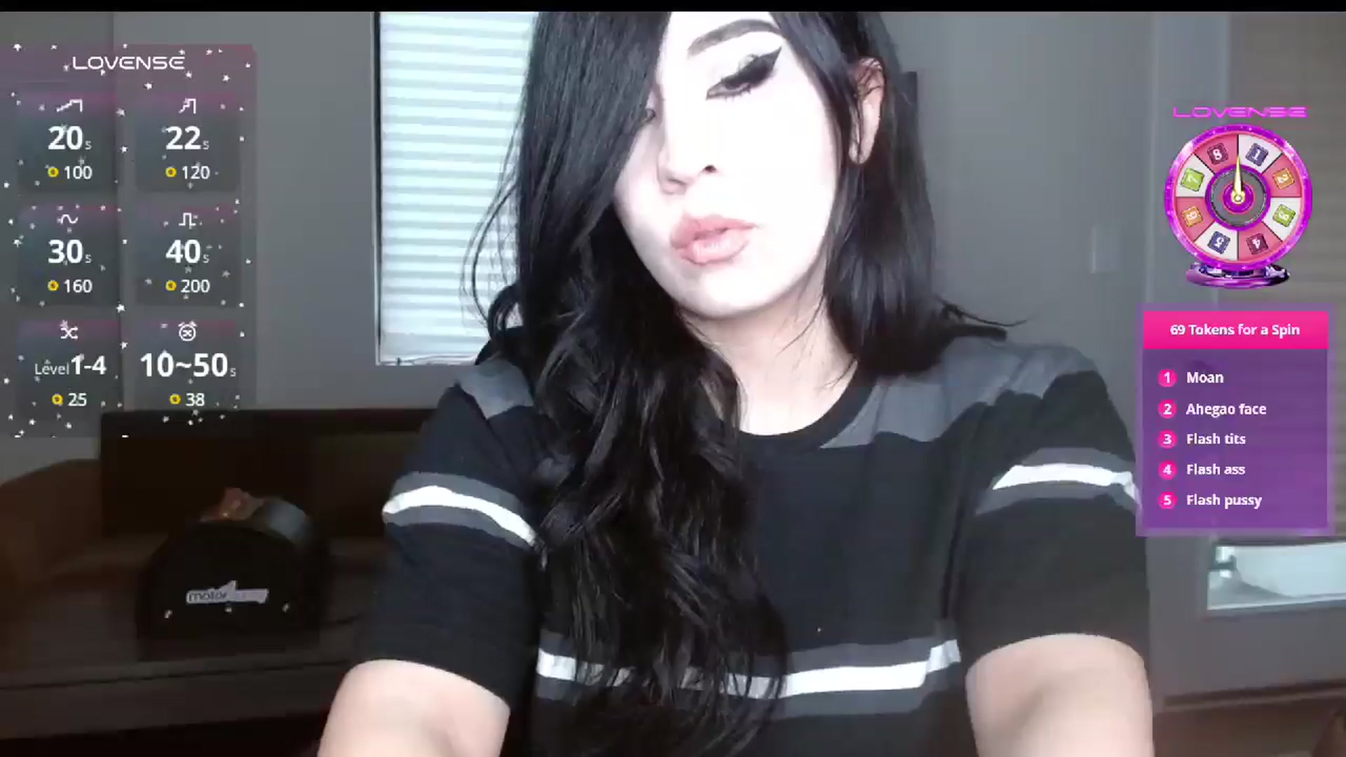 Gallery image thumbnail from Maikuchi's myfreecams stream on, 01/14/2025, 21:58 image 18 of 20