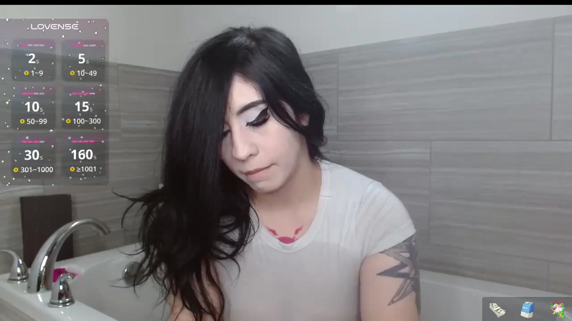 Gallery image thumbnail from Maikuchi's myfreecams stream on, 01/27/2025, 19:22 image 15 of 20