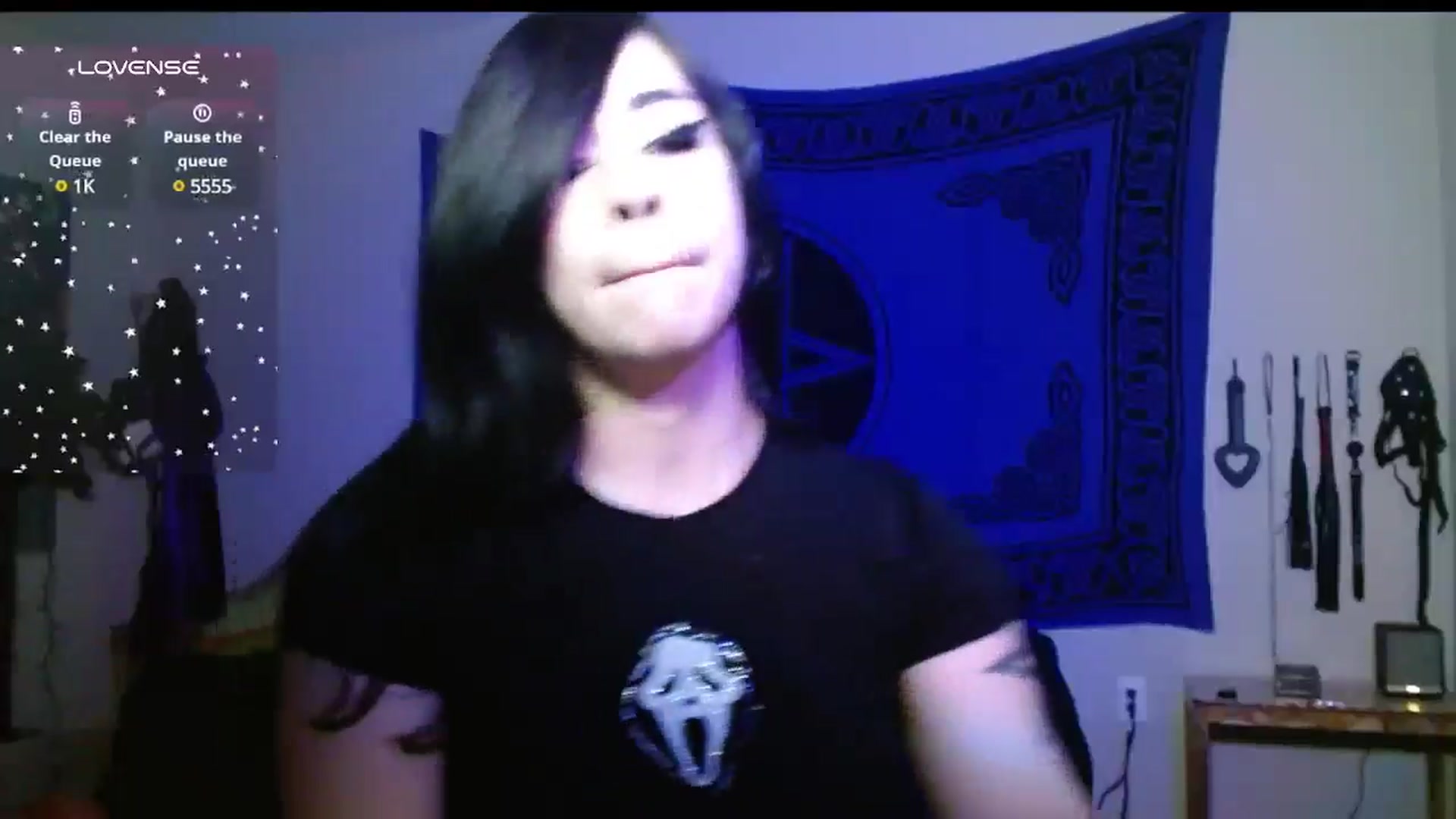 Gallery image thumbnail from Maikuchi's myfreecams stream on, 04/01/2025, 19:31 image 17 of 20