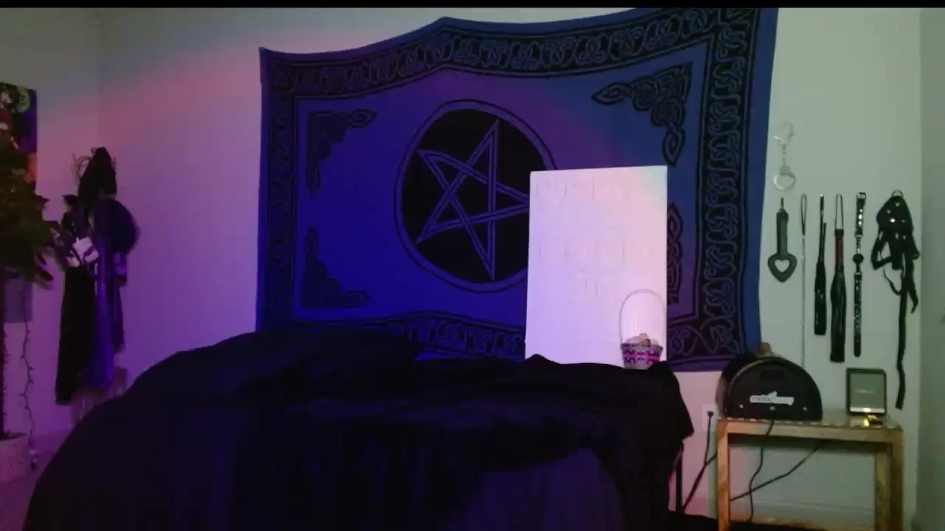 Gallery image thumbnail from Maikuchi's myfreecams stream on, 04/09/2025, 20:04 image 5 of 20