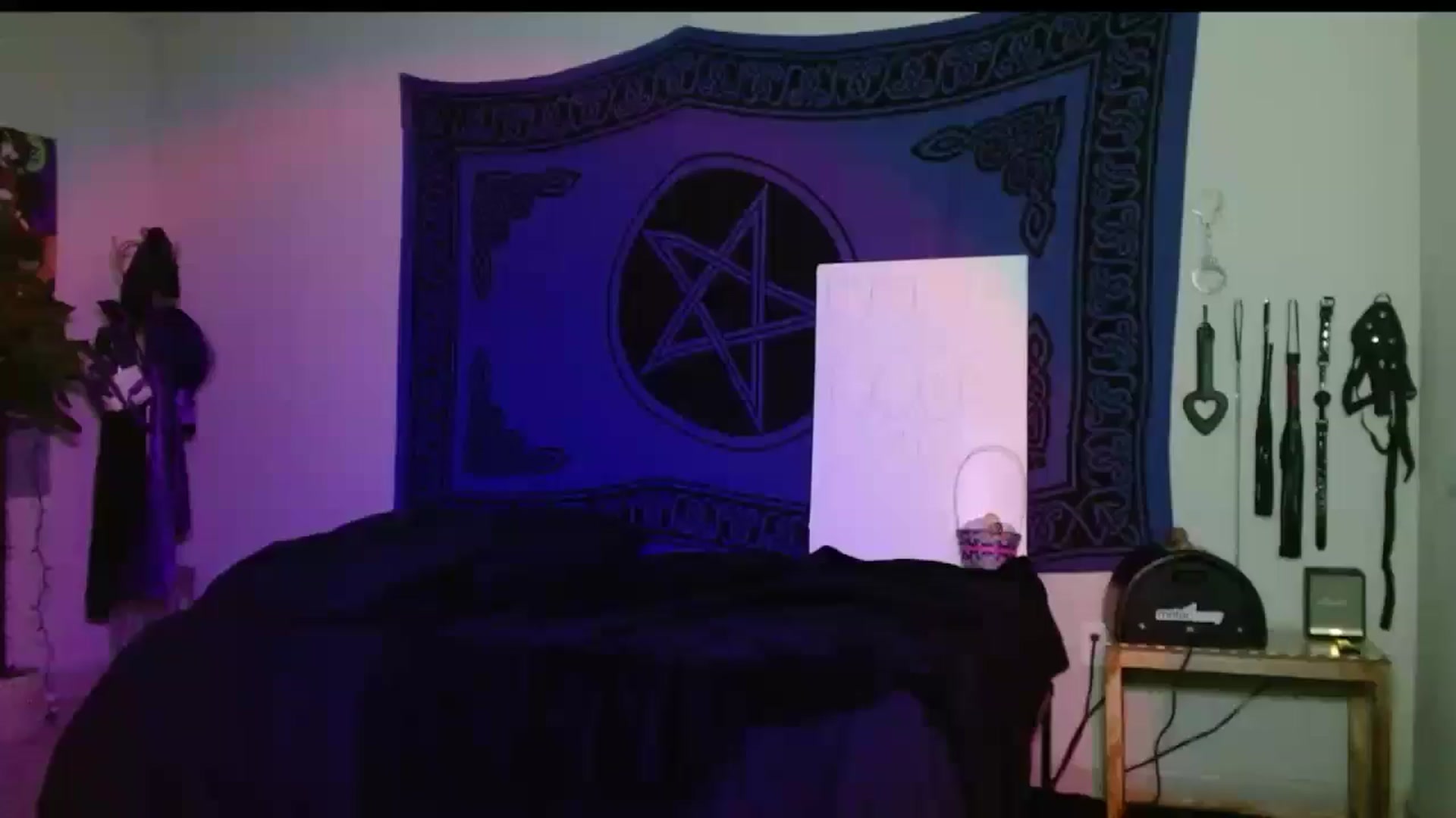Gallery image thumbnail from Maikuchi's myfreecams stream on, 04/09/2025, 20:04 image 3 of 20