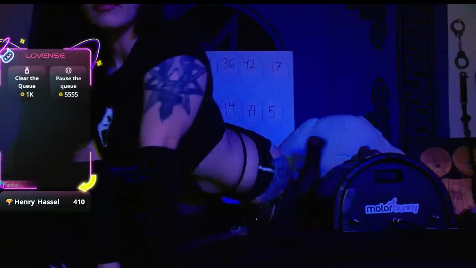 Gallery image thumbnail from Maikuchi's myfreecams stream on, 04/11/2025, 16:57 image 8 of 20