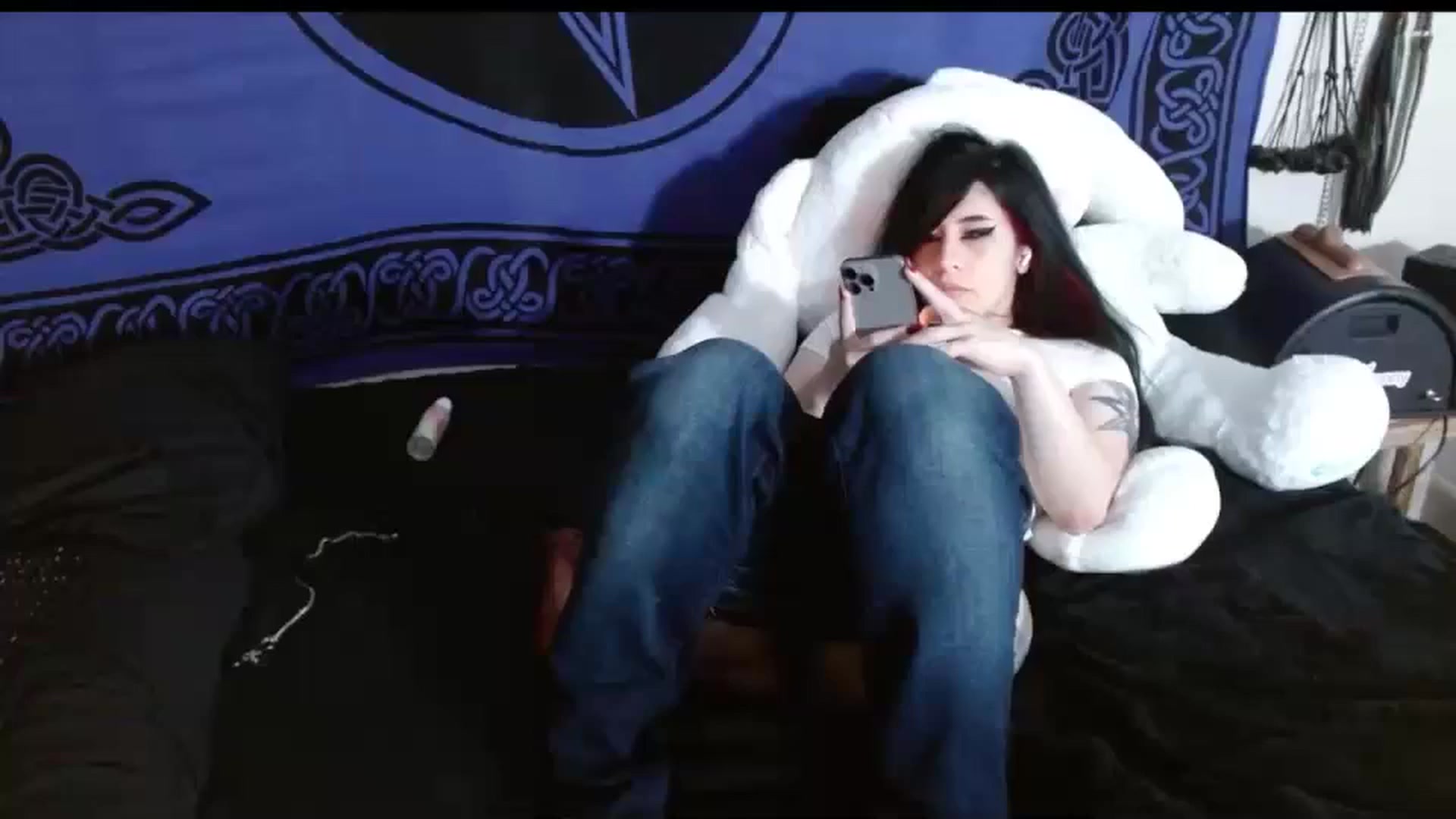 Gallery image thumbnail from Maikuchi's myfreecams stream on, 05/01/2025, 14:42 image 14 of 20