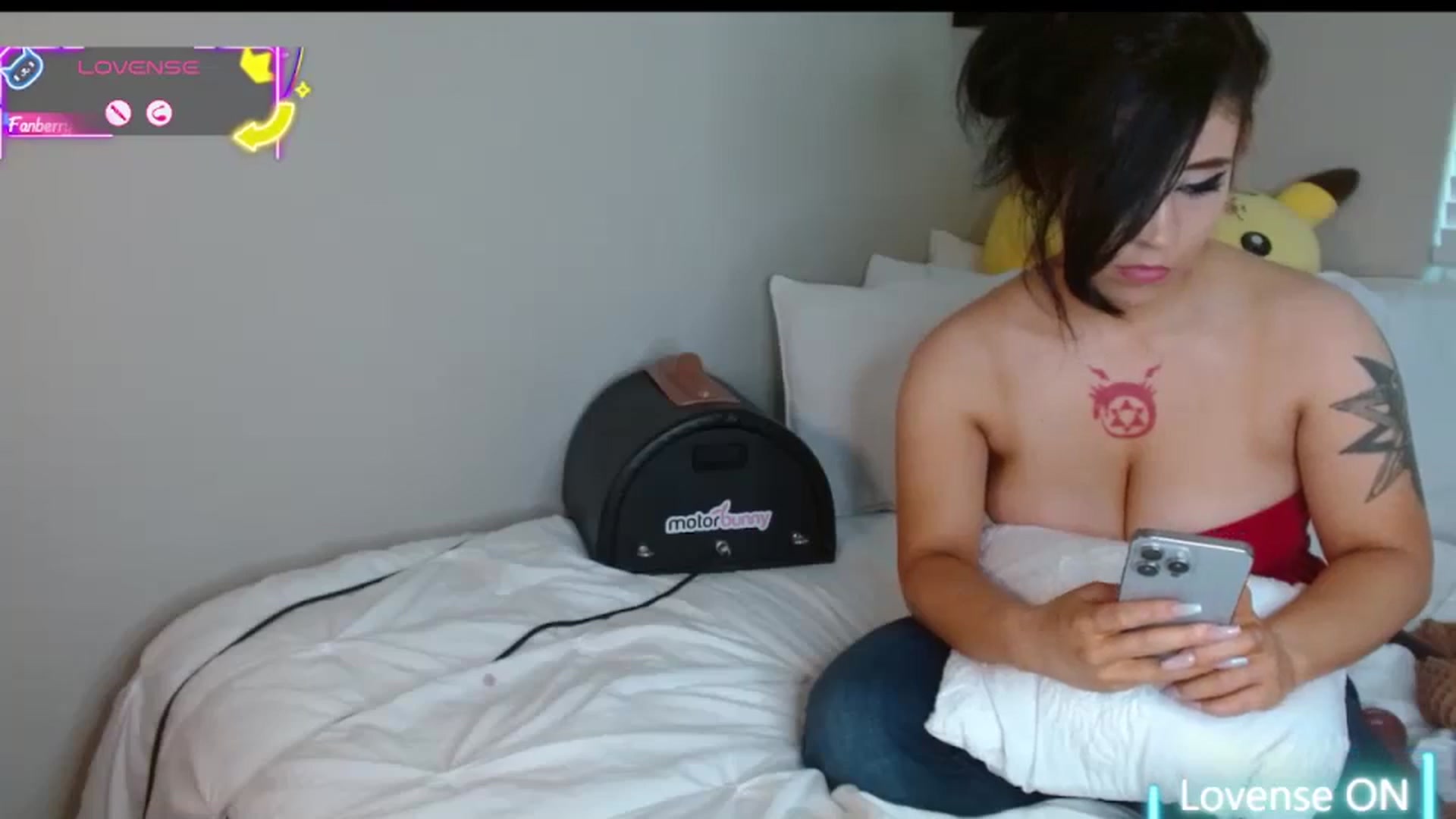 Gallery image thumbnail from Maikuchi's myfreecams stream on, 06/09/2025, 19:48 image 15 of 20