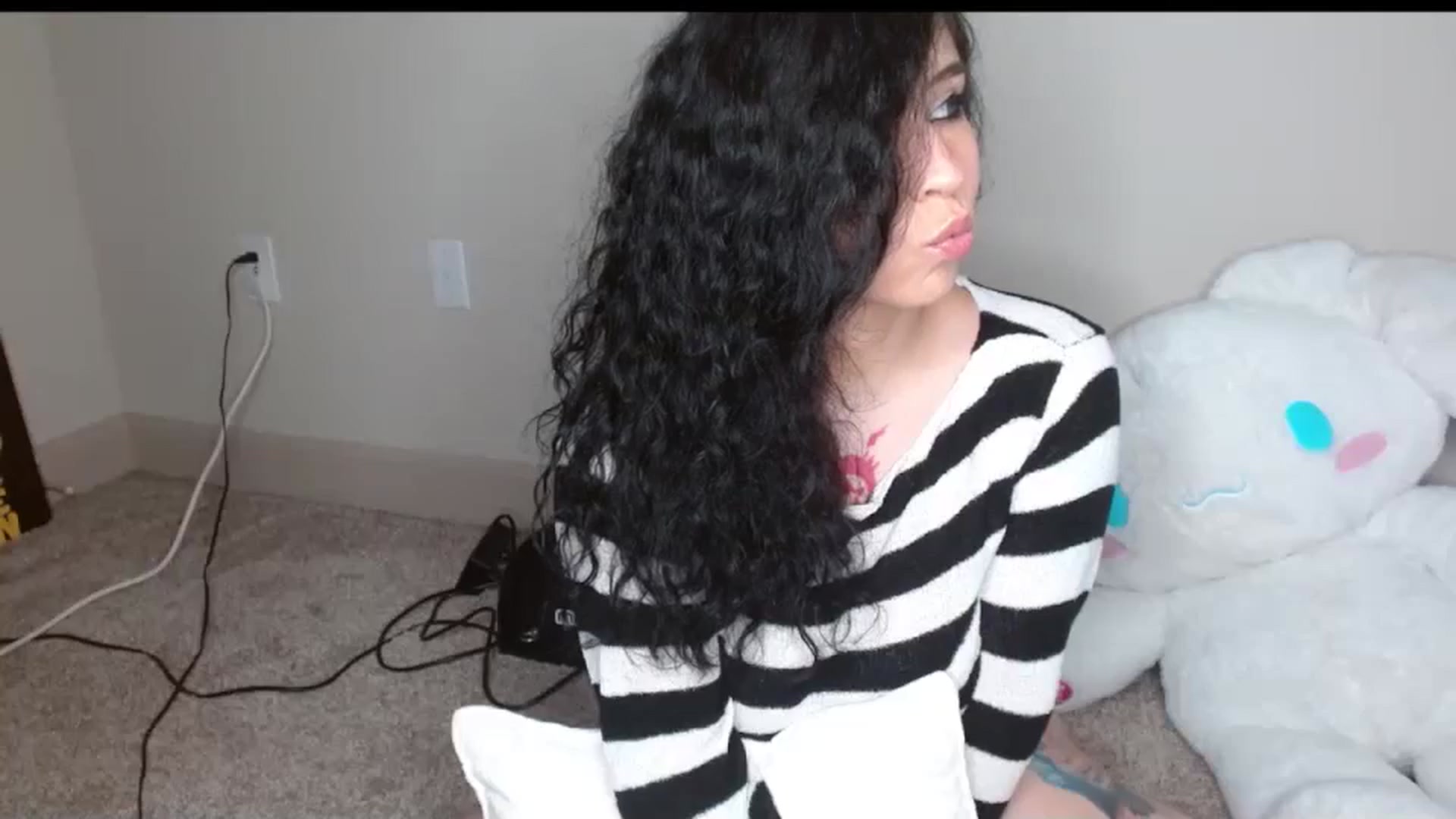 Gallery image thumbnail from Maikuchi's myfreecams stream on, 07/06/2025, 14:59 image 6 of 20