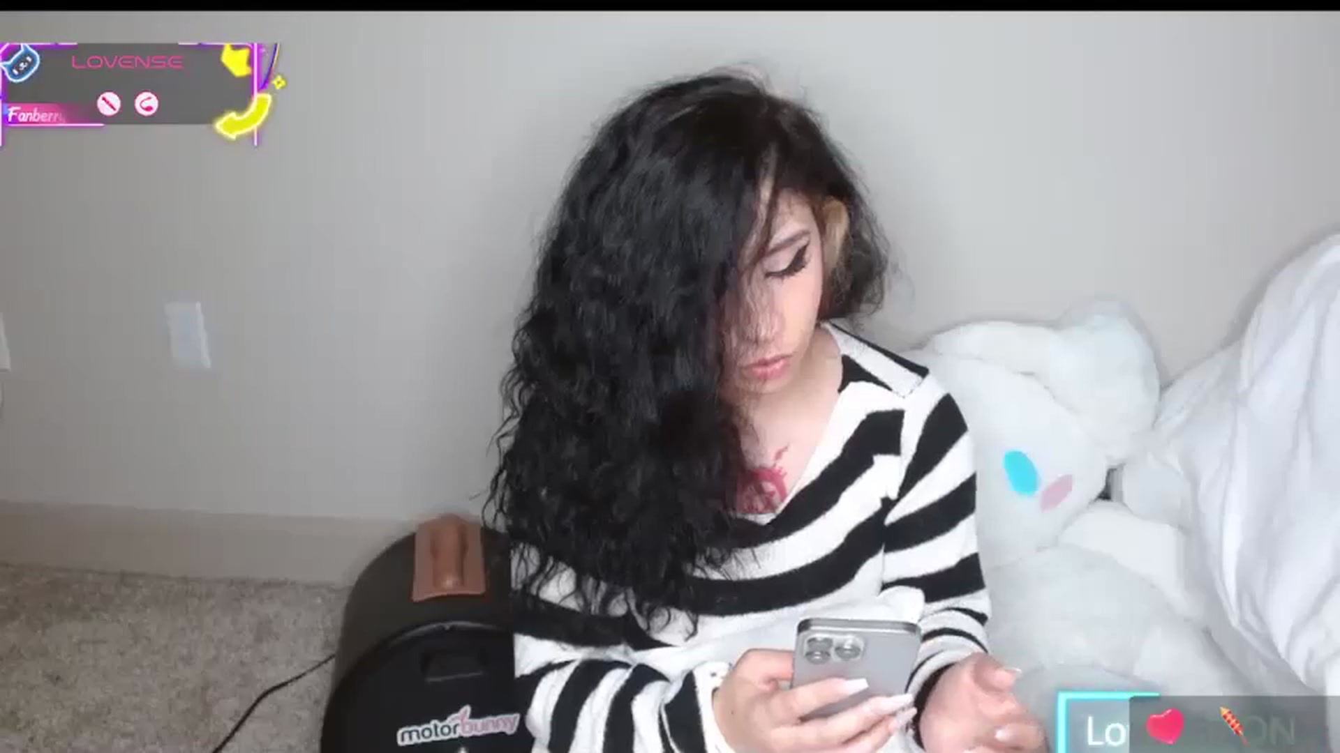 Gallery image thumbnail from Maikuchi's myfreecams stream on, 07/06/2025, 14:59 image 17 of 20